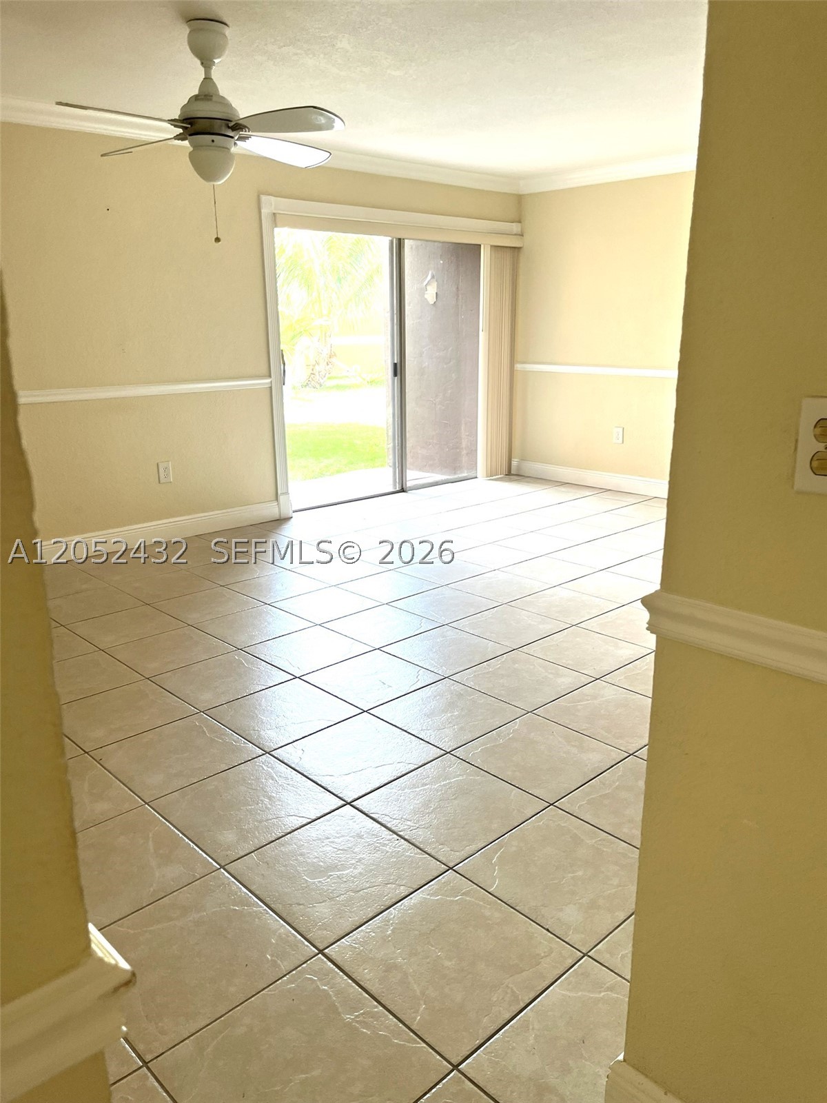 9477 Sw 76th St O4 Property Photo 6