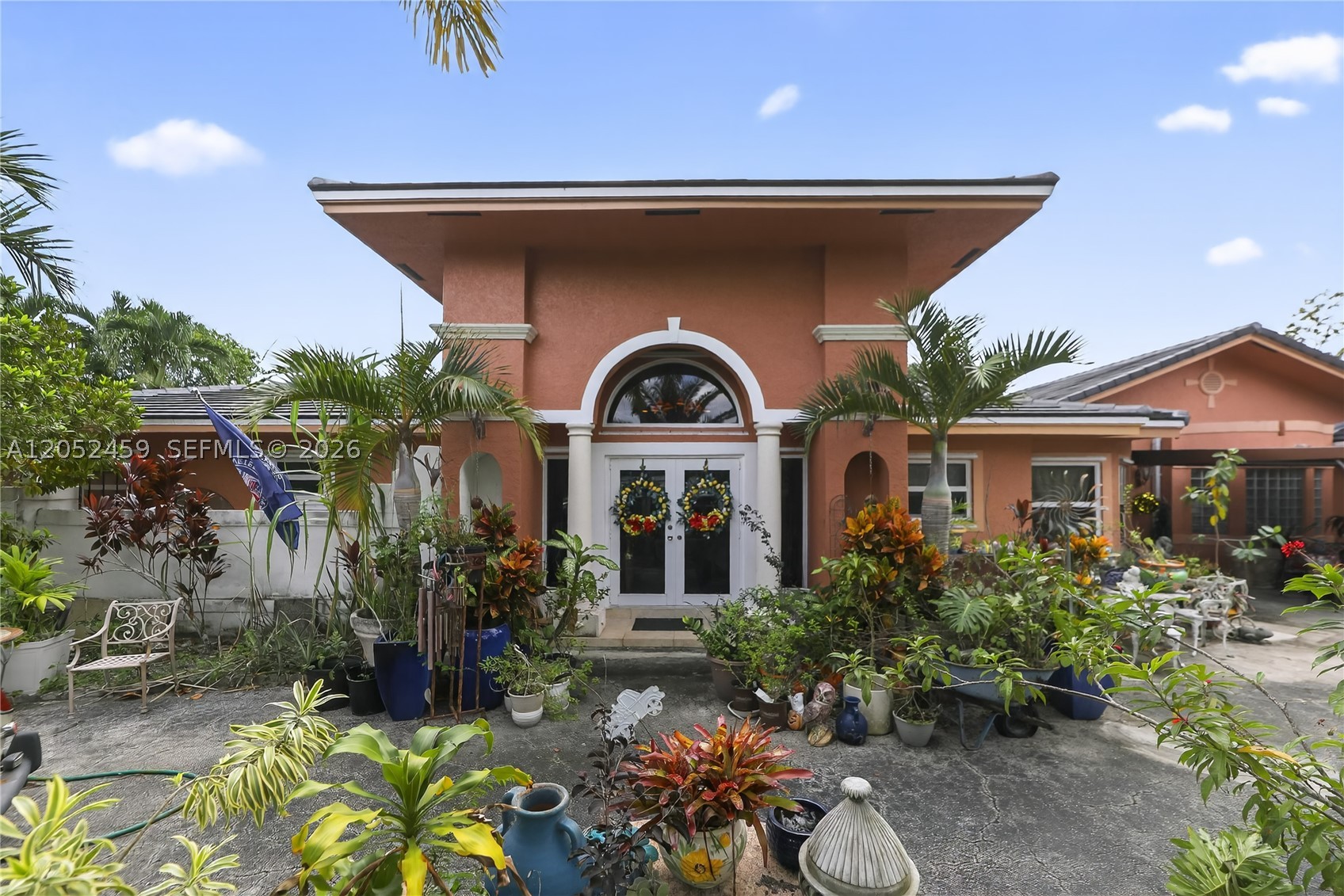 5400 Palm Tree Rd Property Photo 3