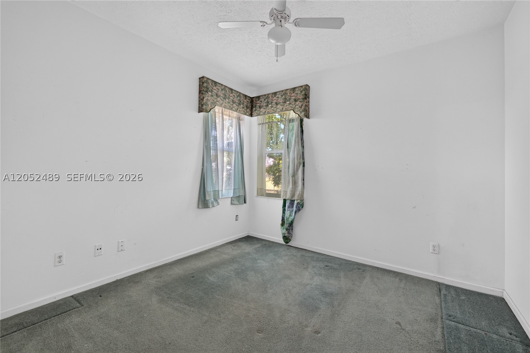 169 Se Whitmore Dr Property Photo 20