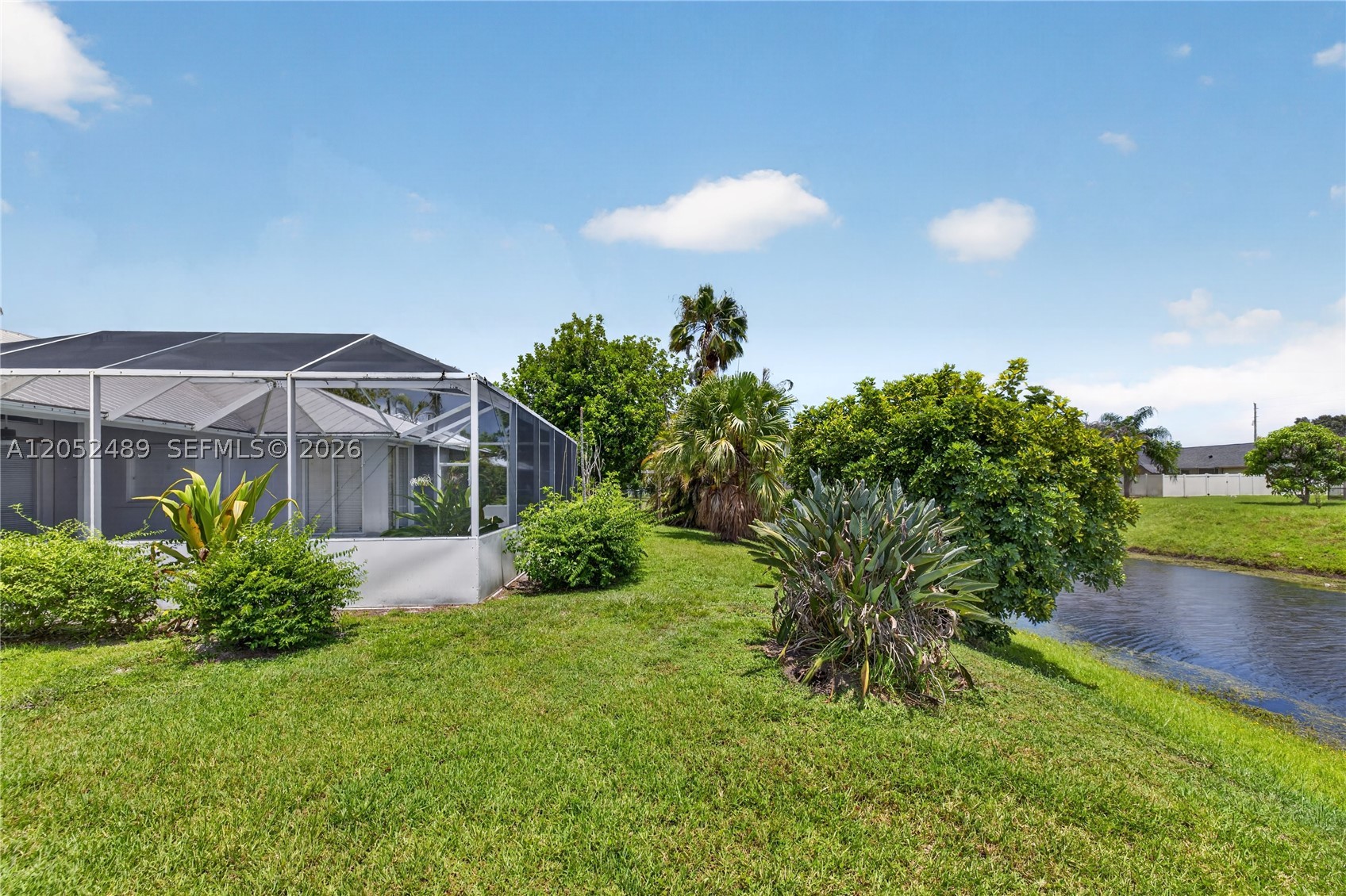 169 Se Whitmore Dr Property Photo 44