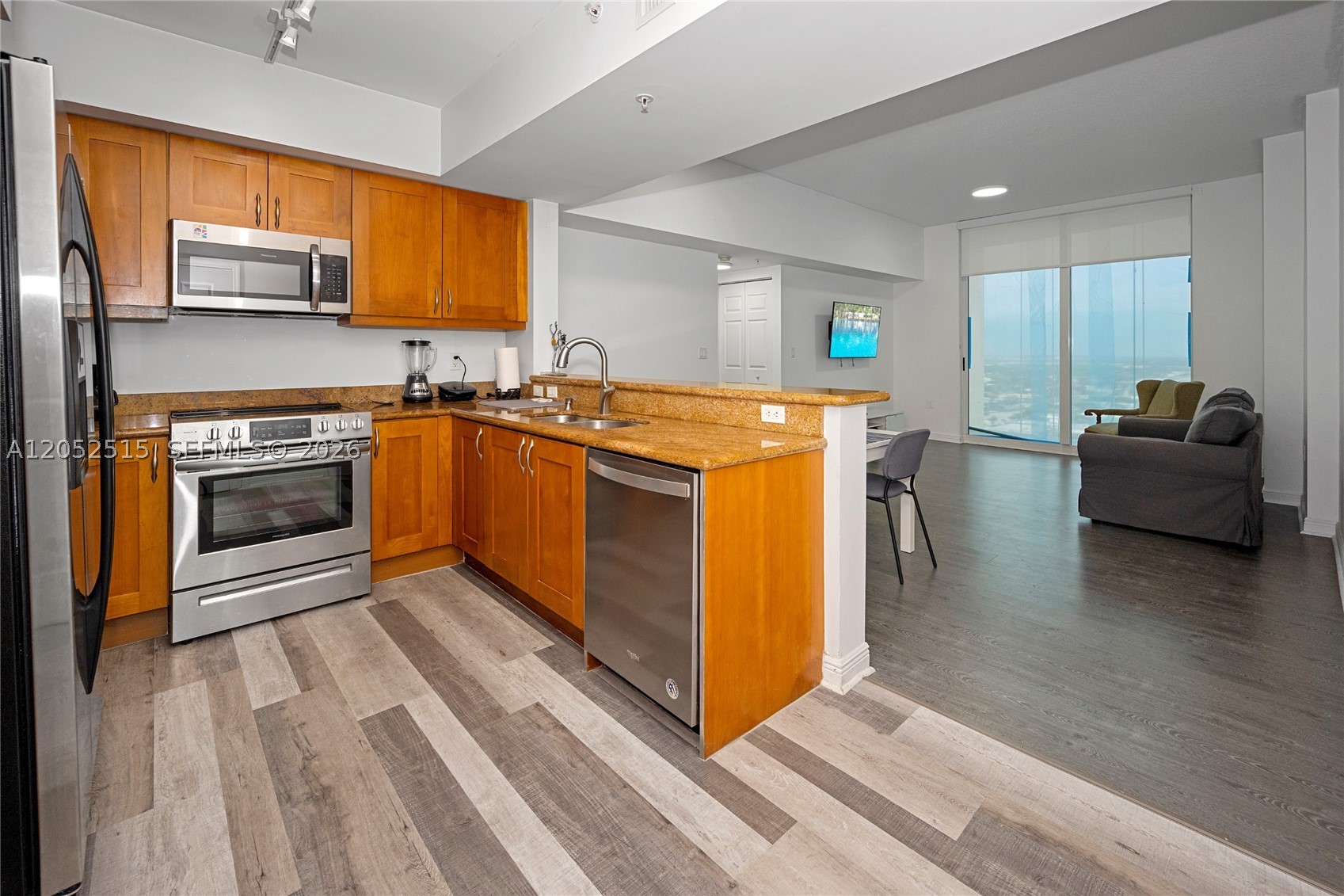 1745 E Hallandale Beach Blvd 2501w Property Photo 4