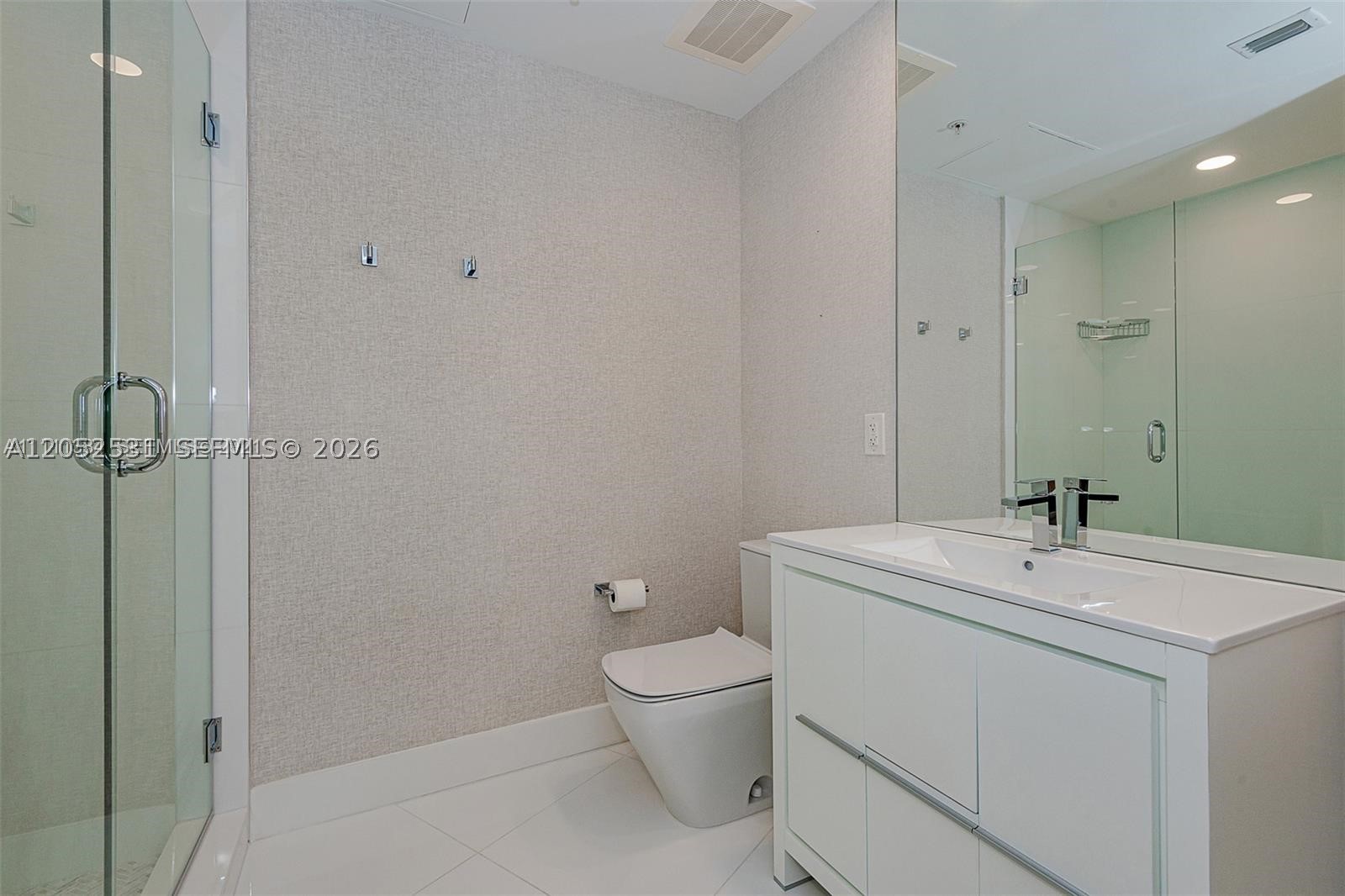 18201 Collins Ave 1101 Property Photo 9
