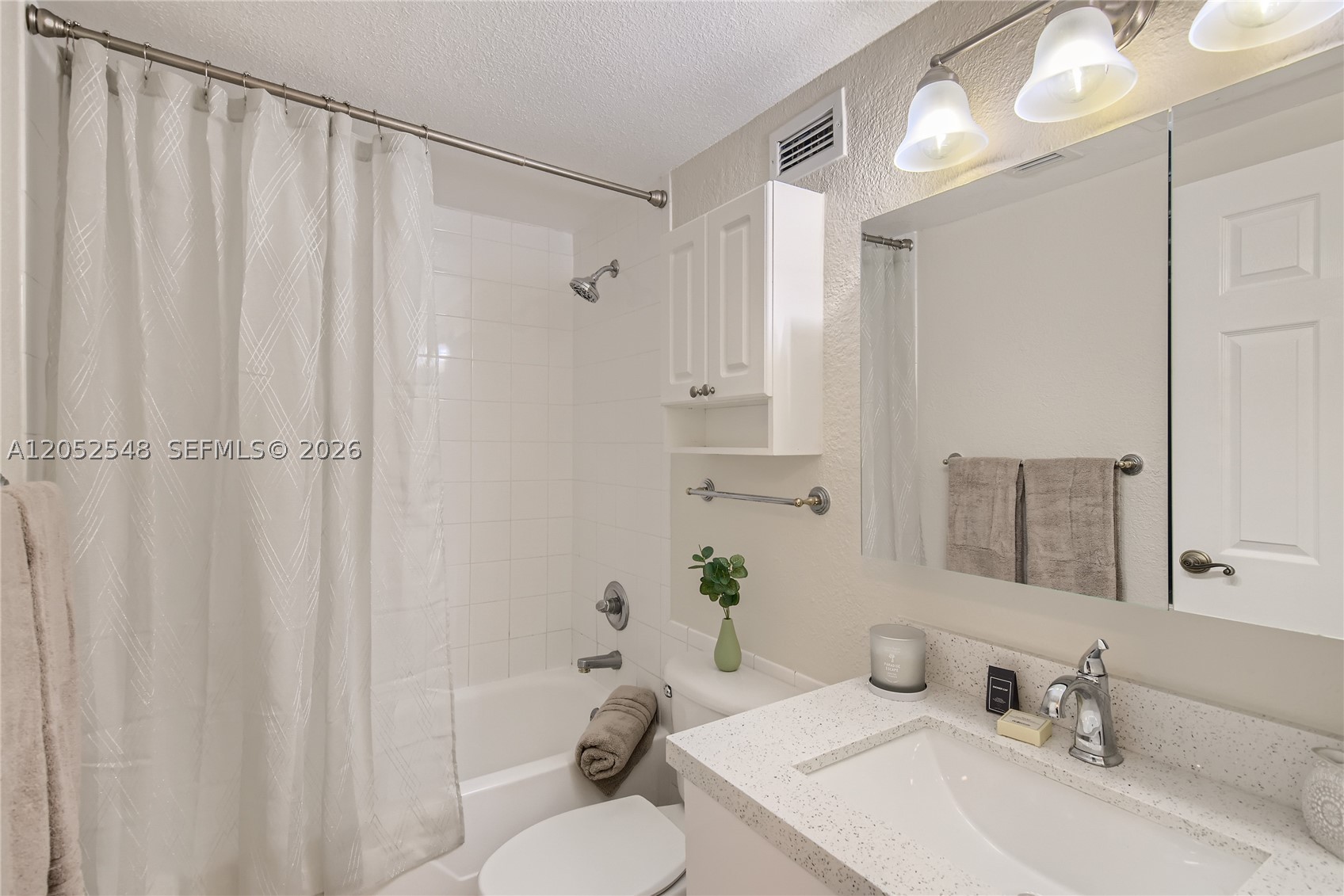 2501 S Ocean Dr 316 (available Now-11/30) Property Photo 9