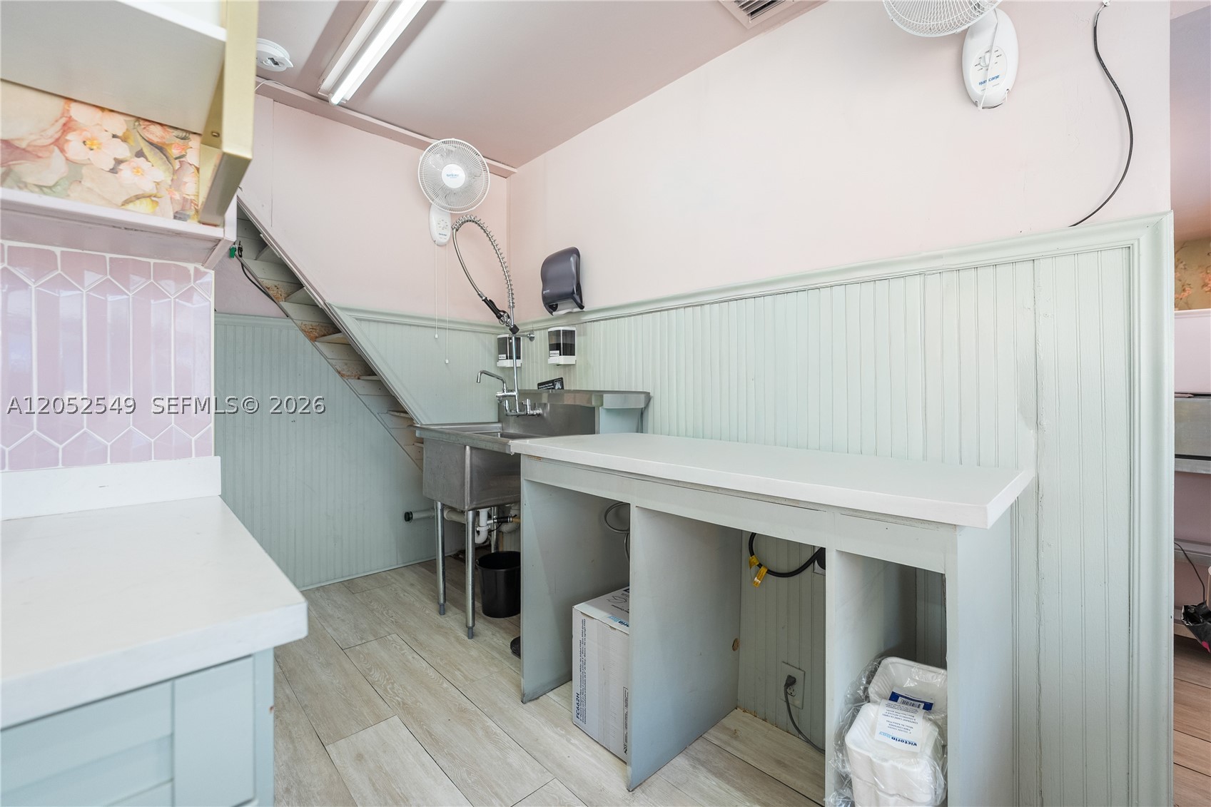 A12052549 Property Photo 8