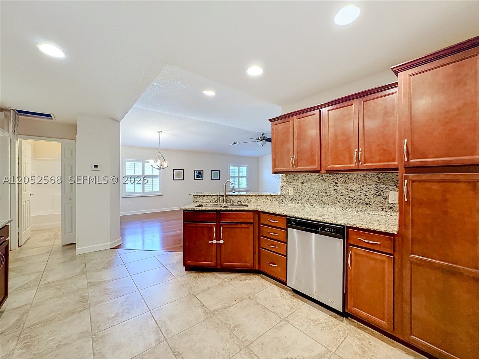 5 Flamenco Way Property Photo 8