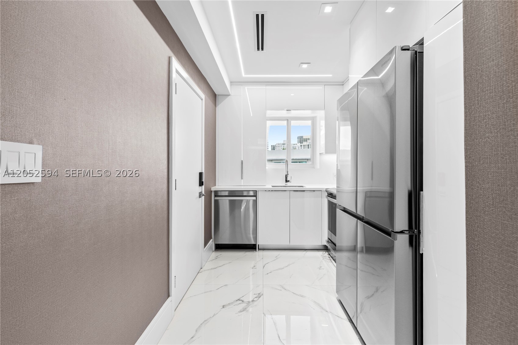 10190 Collins Ave 203 Property Photo 11