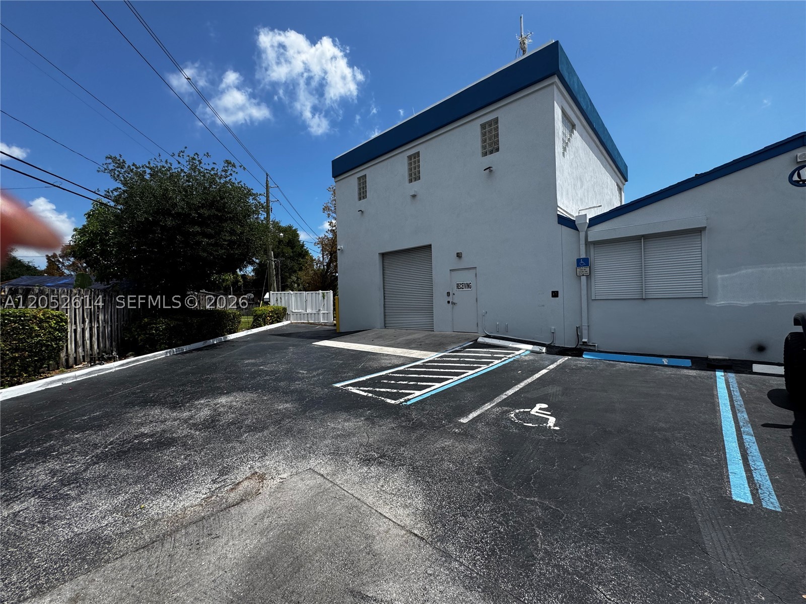 6151 Pembroke Rd Property Photo 1