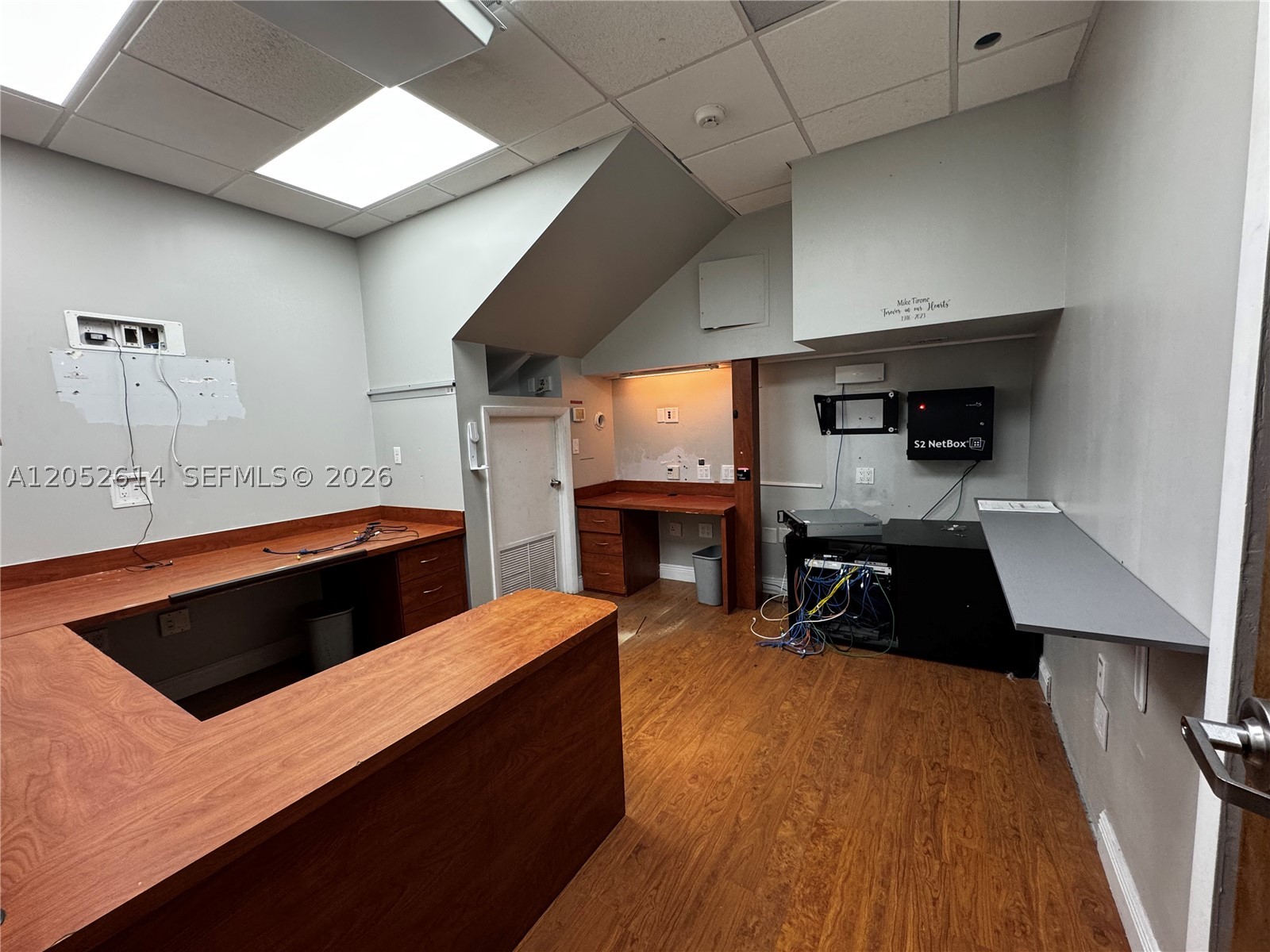 6151 Pembroke Rd Property Photo 11