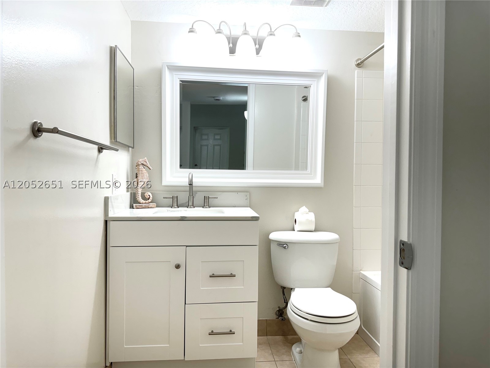 1020 Villa Ln 1020 Property Photo 14