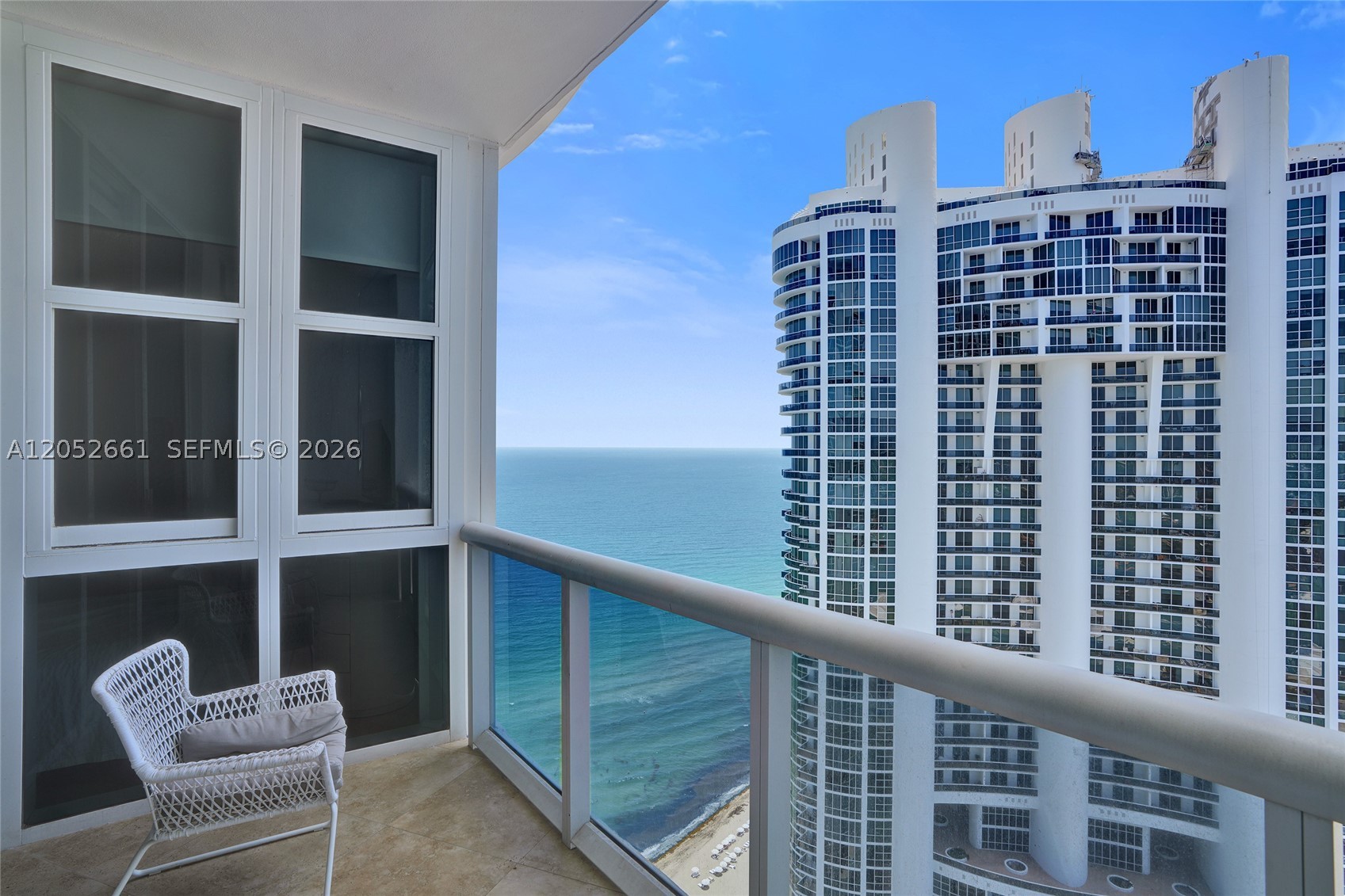 18201 Collins Ave 4705 Property Photo 1