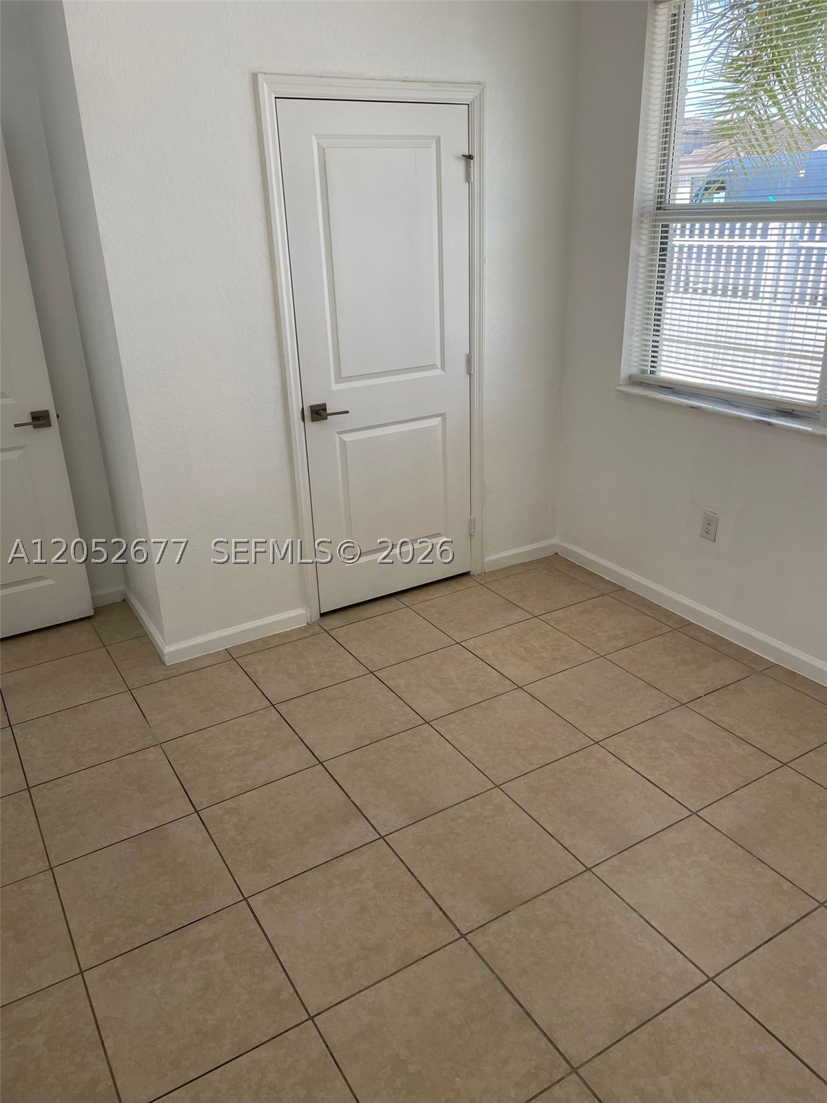 A12052677 Property Photo 7