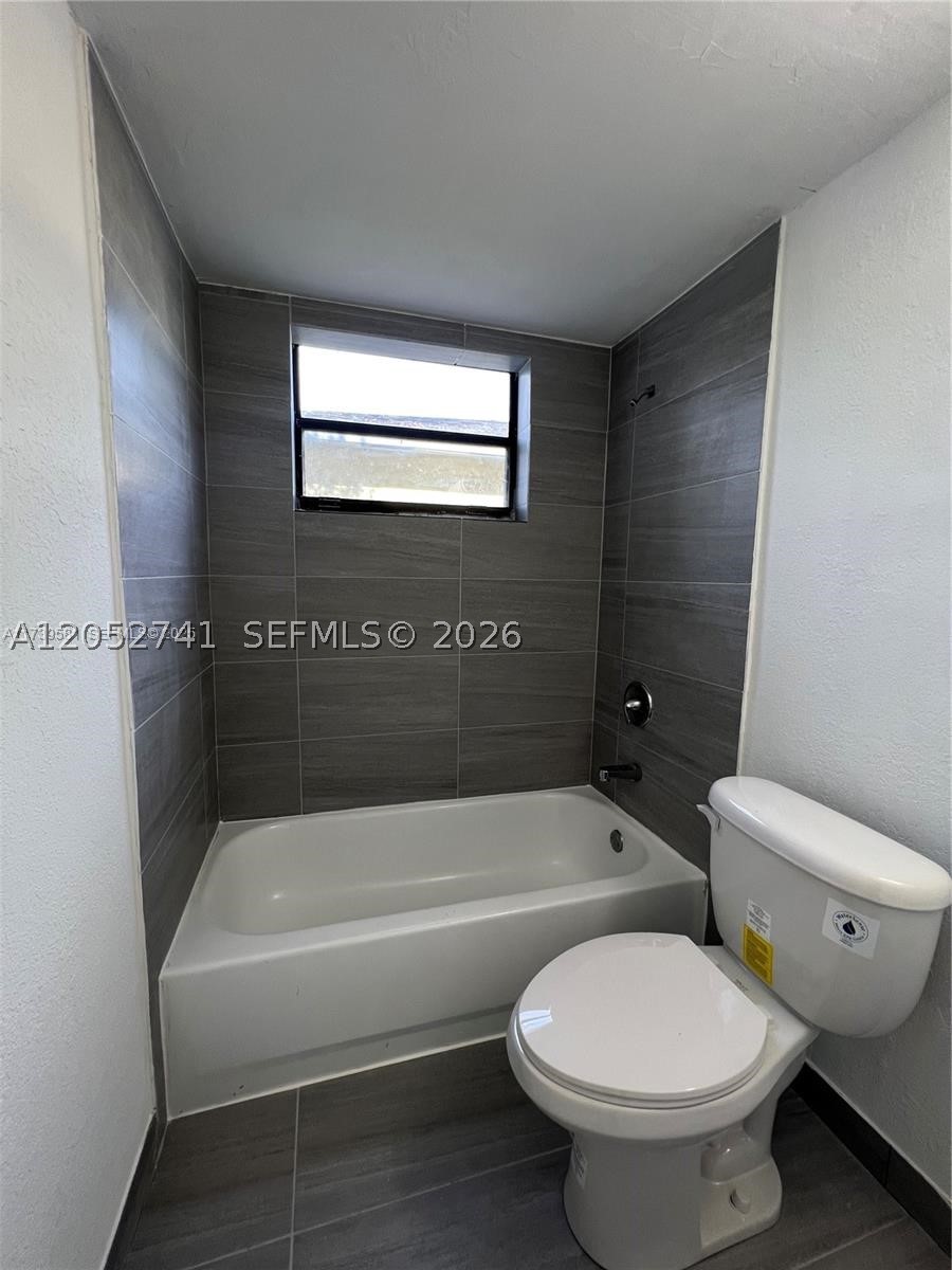 1286 Nw 59th St Property Photo 7