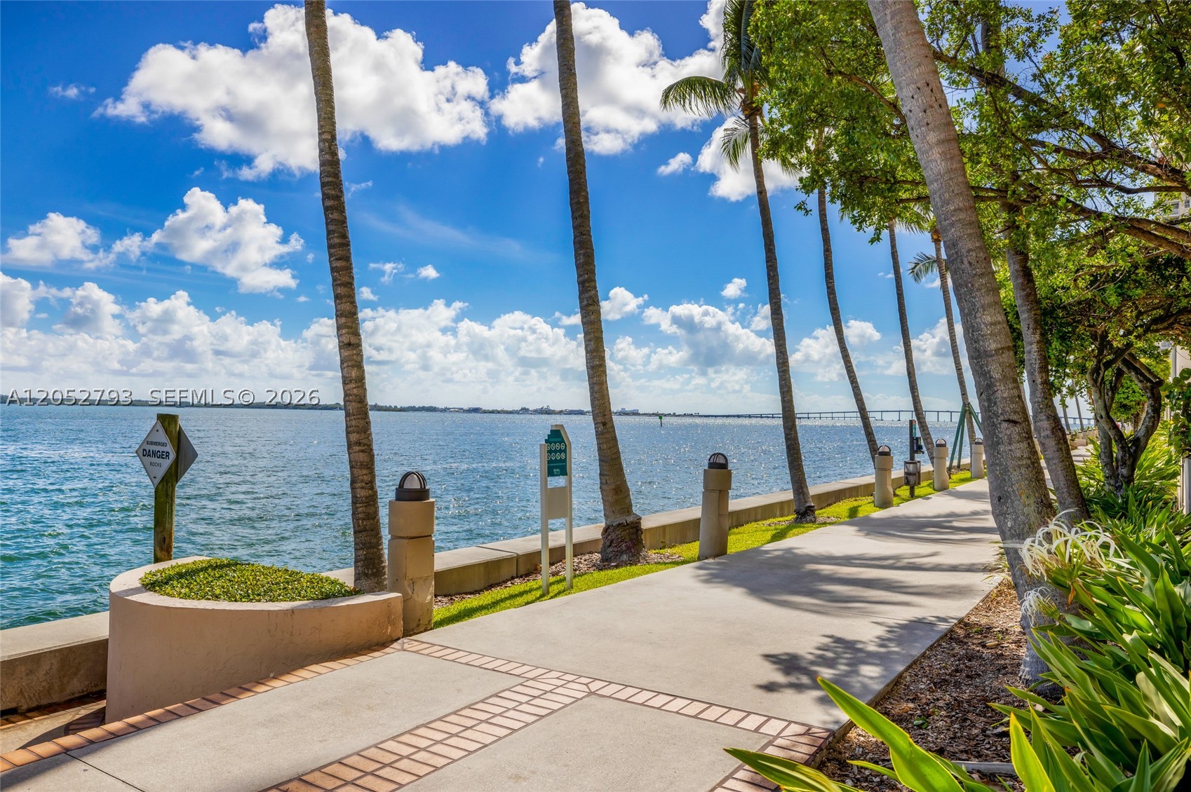 540 Brickell Key Dr 809 Property Photo 19