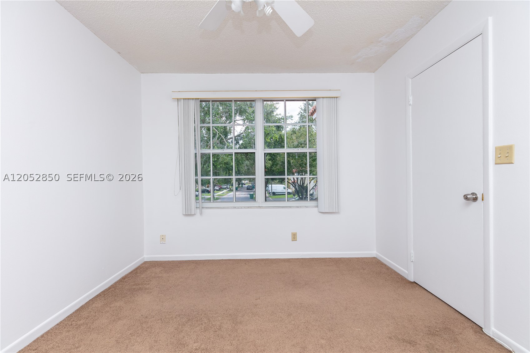 2592 W Saratoga Dr Property Photo 25