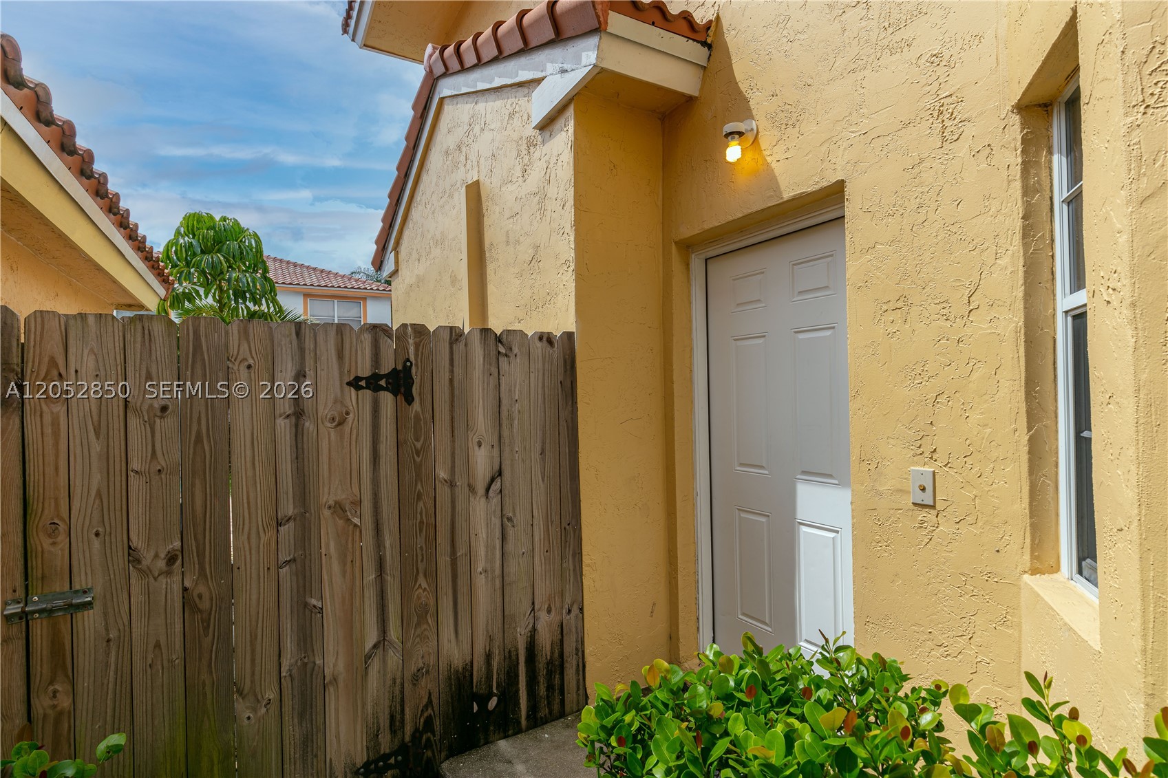 2592 W Saratoga Dr Property Photo 43