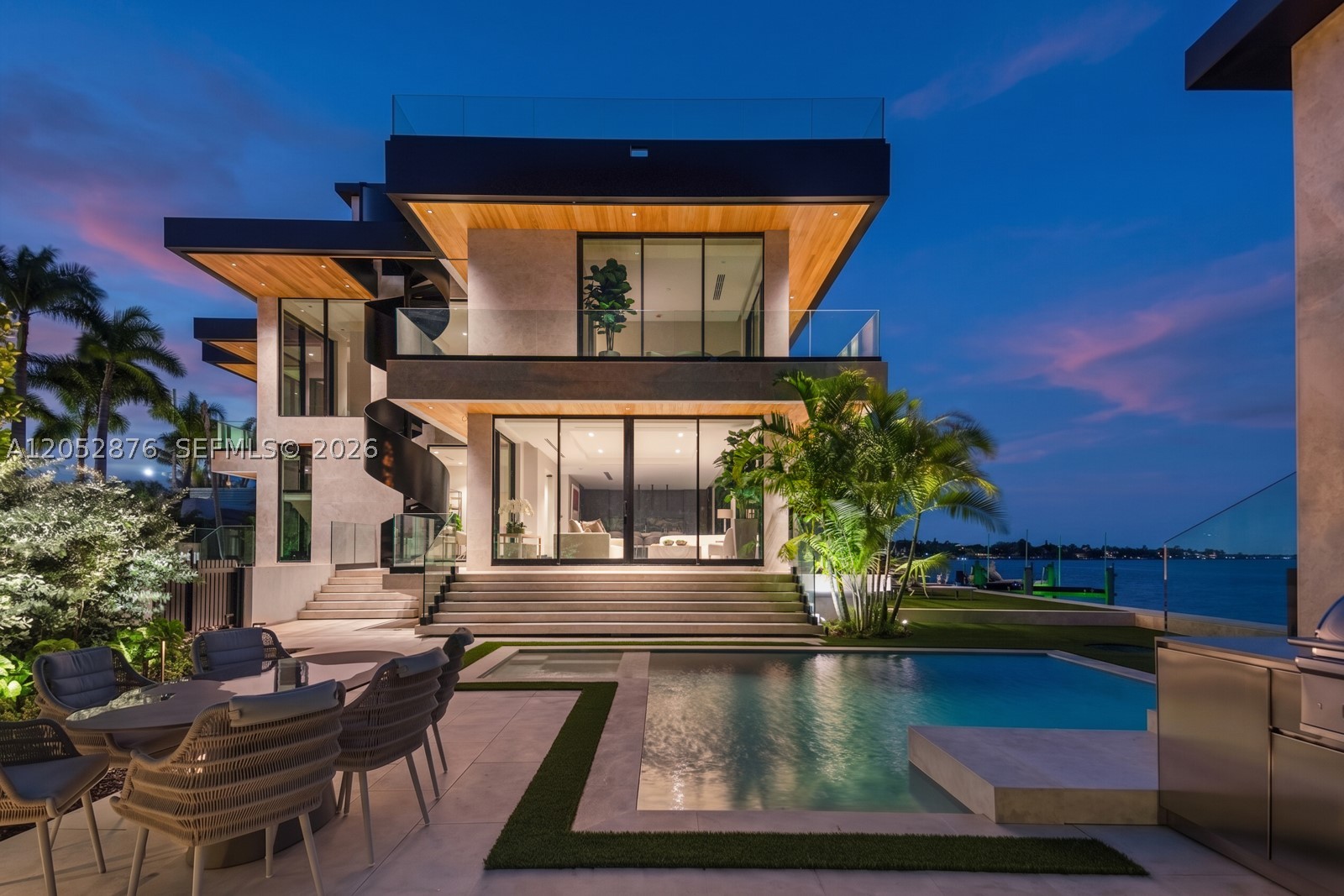 1141 N Biscayne Point Rd