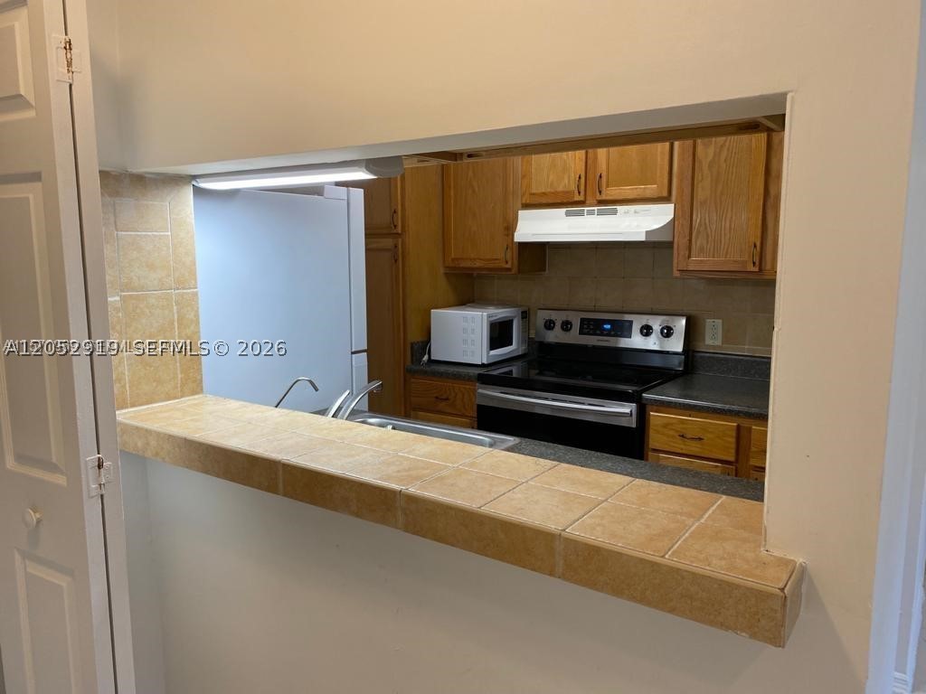 2307 N Congress Ave 16 Property Photo 7
