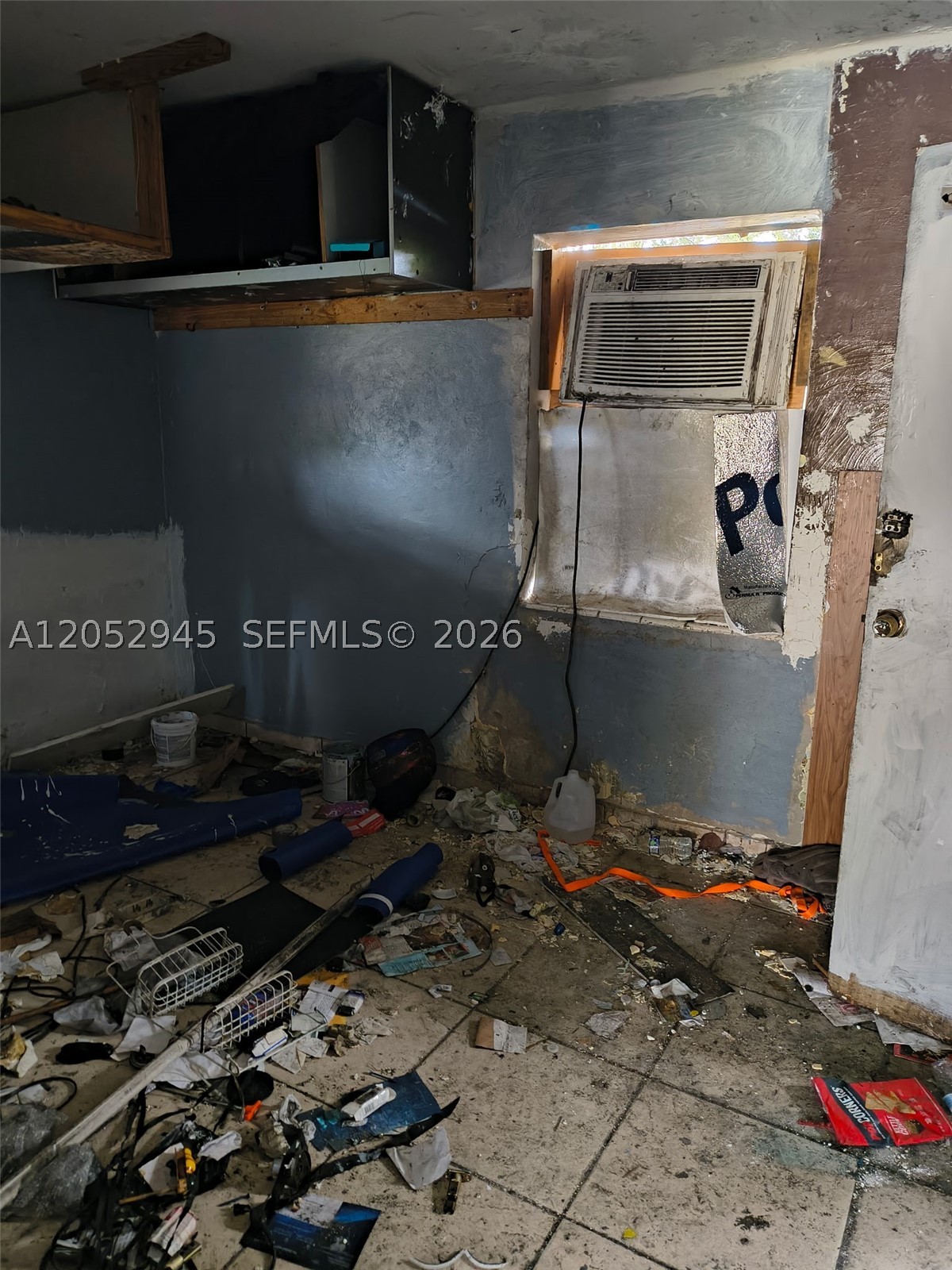 5718 Mckinley St Property Photo 3