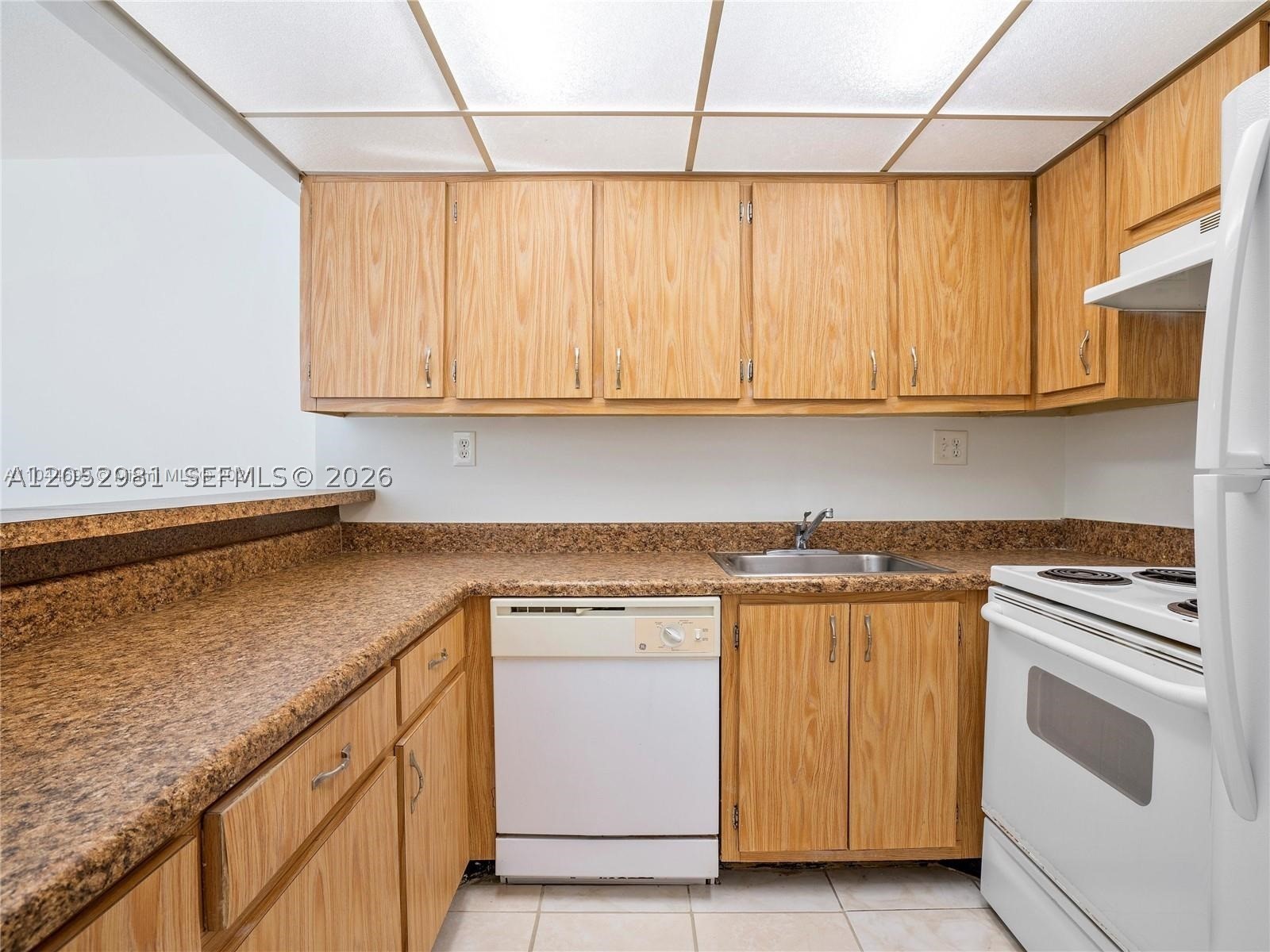 5801 Washington St 10 Property Photo 10