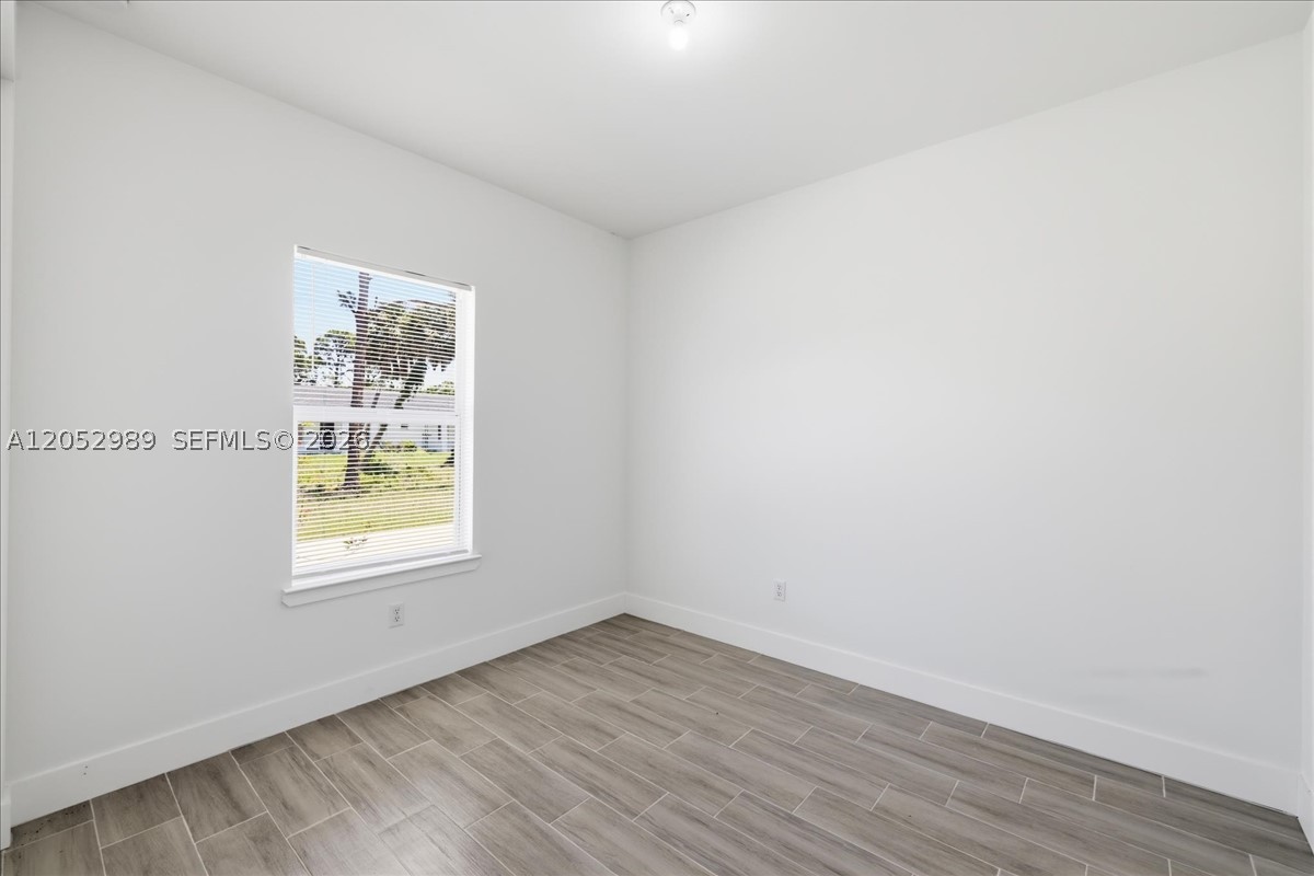 195 Rotonda Blvd W B Property Photo 12