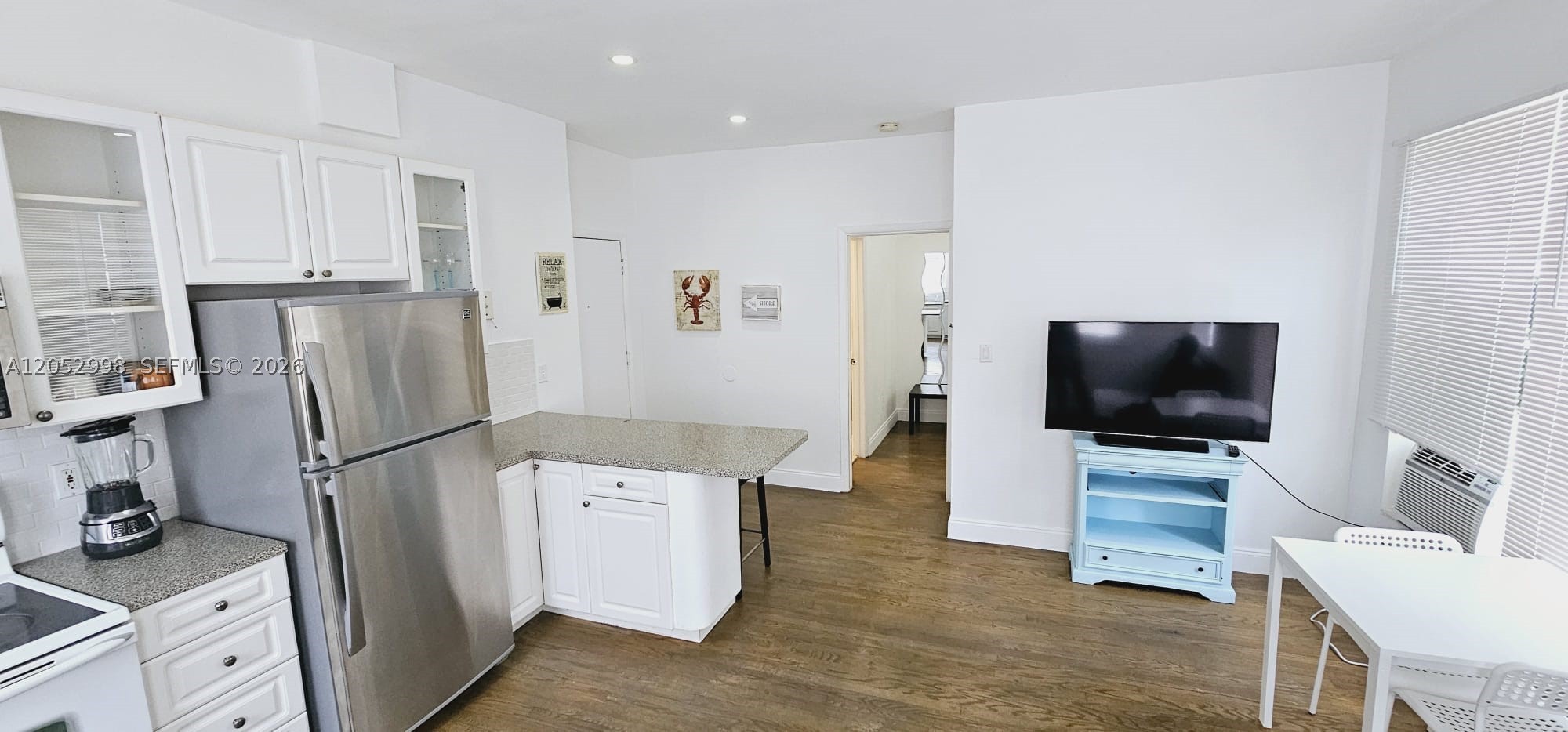 842 Meridian Ave 3d Property Photo 4