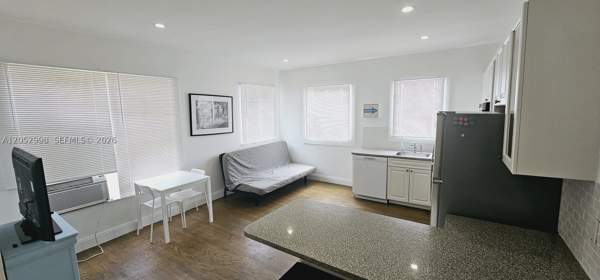 842 Meridian Ave 3d Property Photo 5