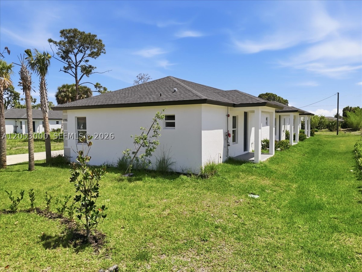 195 Rotonda Blvd W C Property Photo 3
