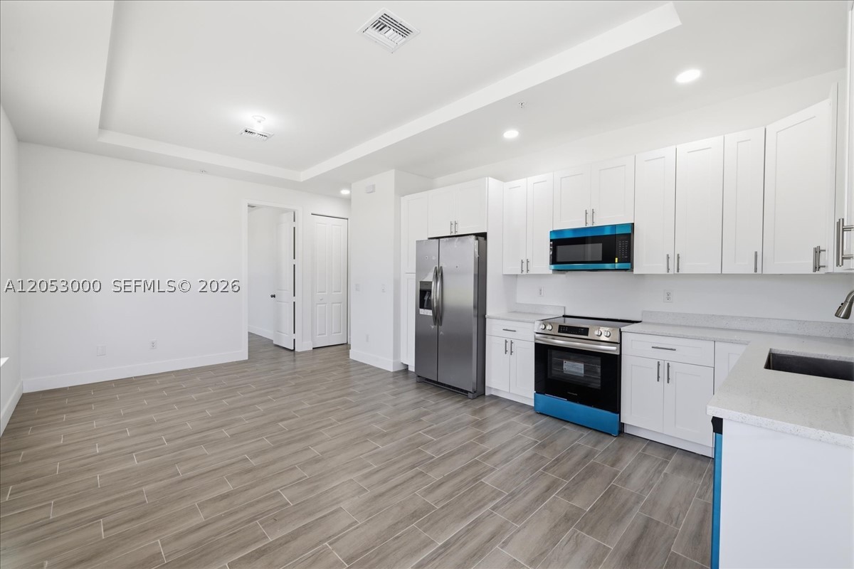 195 Rotonda Blvd W C Property Photo 10