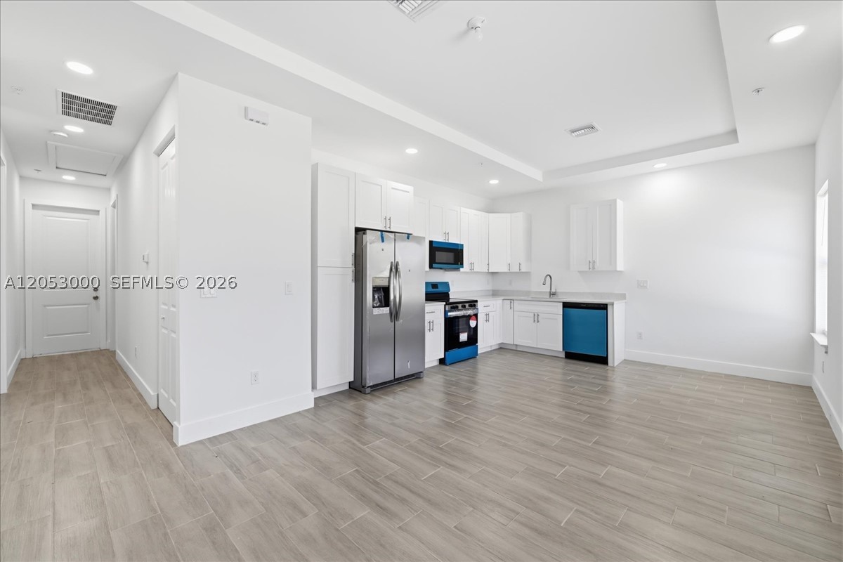 195 Rotonda Blvd W C Property Photo 23