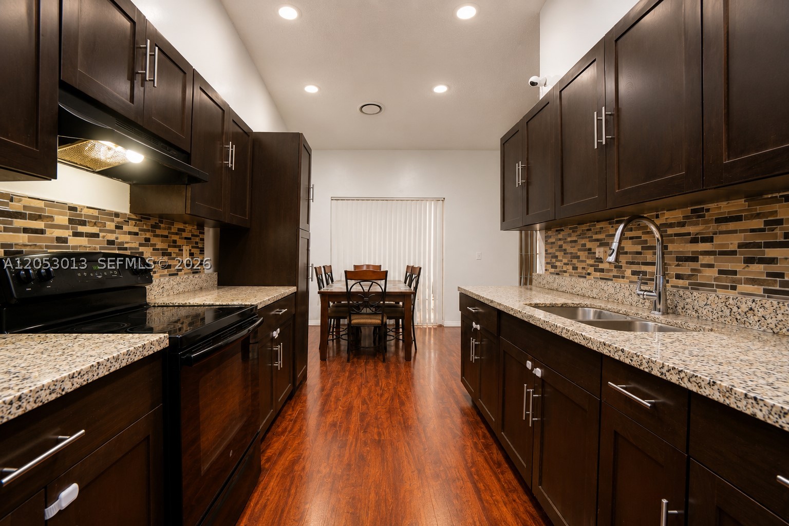 940 NE 212th Ter 940-01