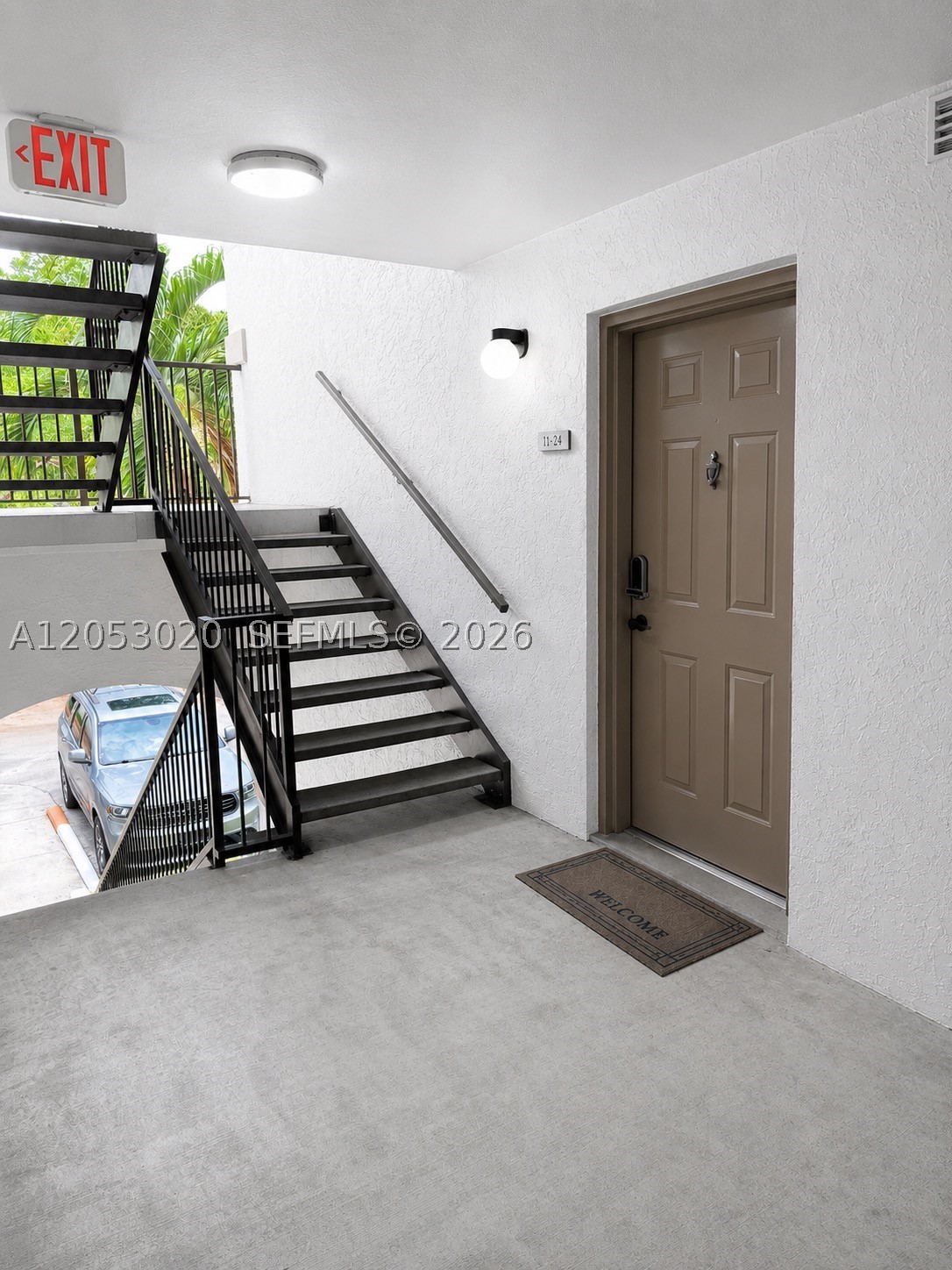 530 S Park Rd 24-11 Property Photo 2