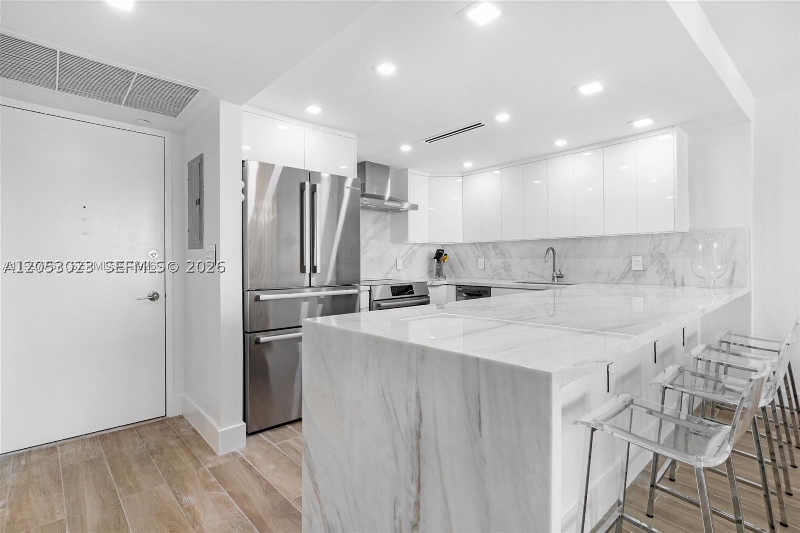 5701 Collins Ave 1707 Property Photo 1