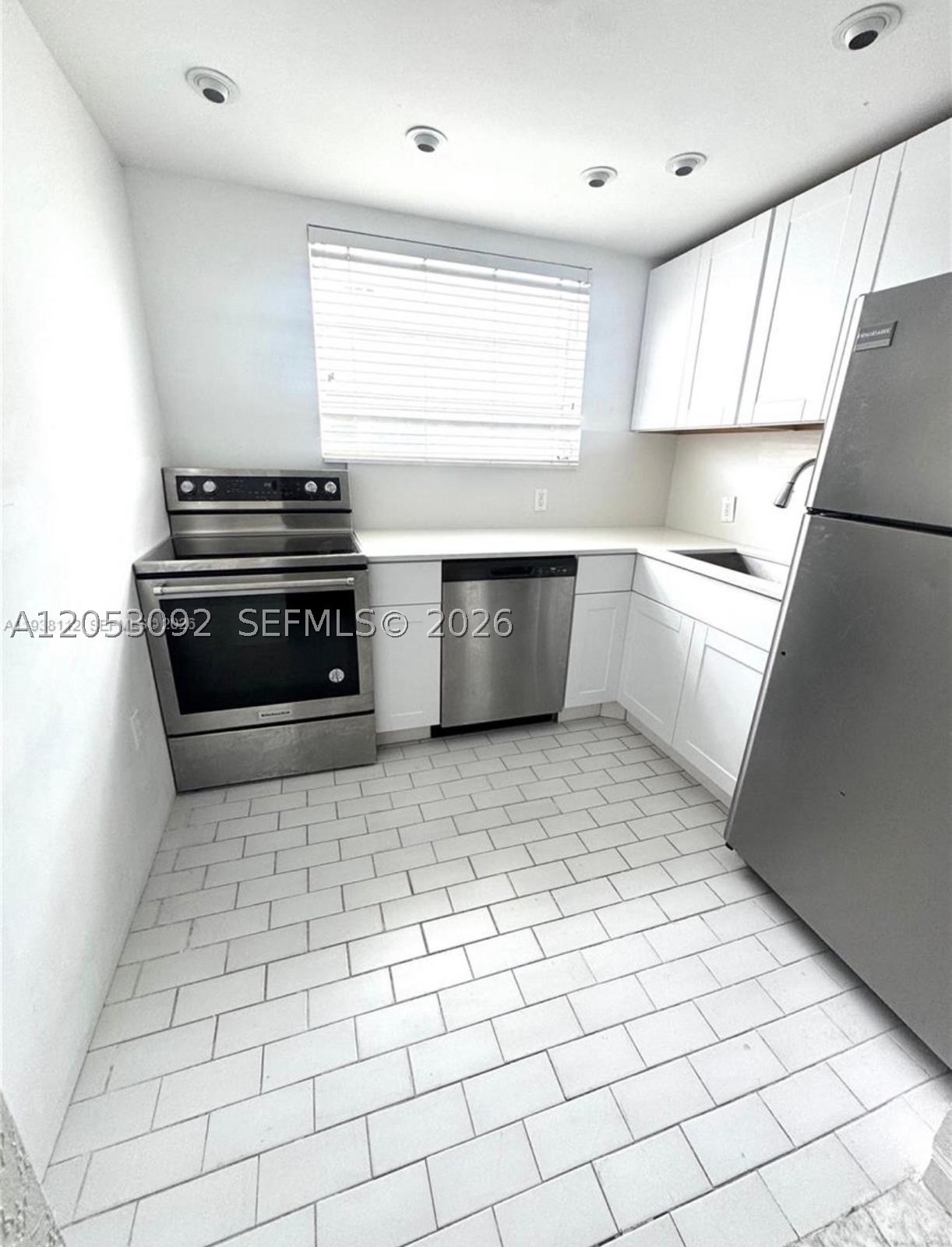 1211 Pennsylvania Ave E2 Property Photo 2