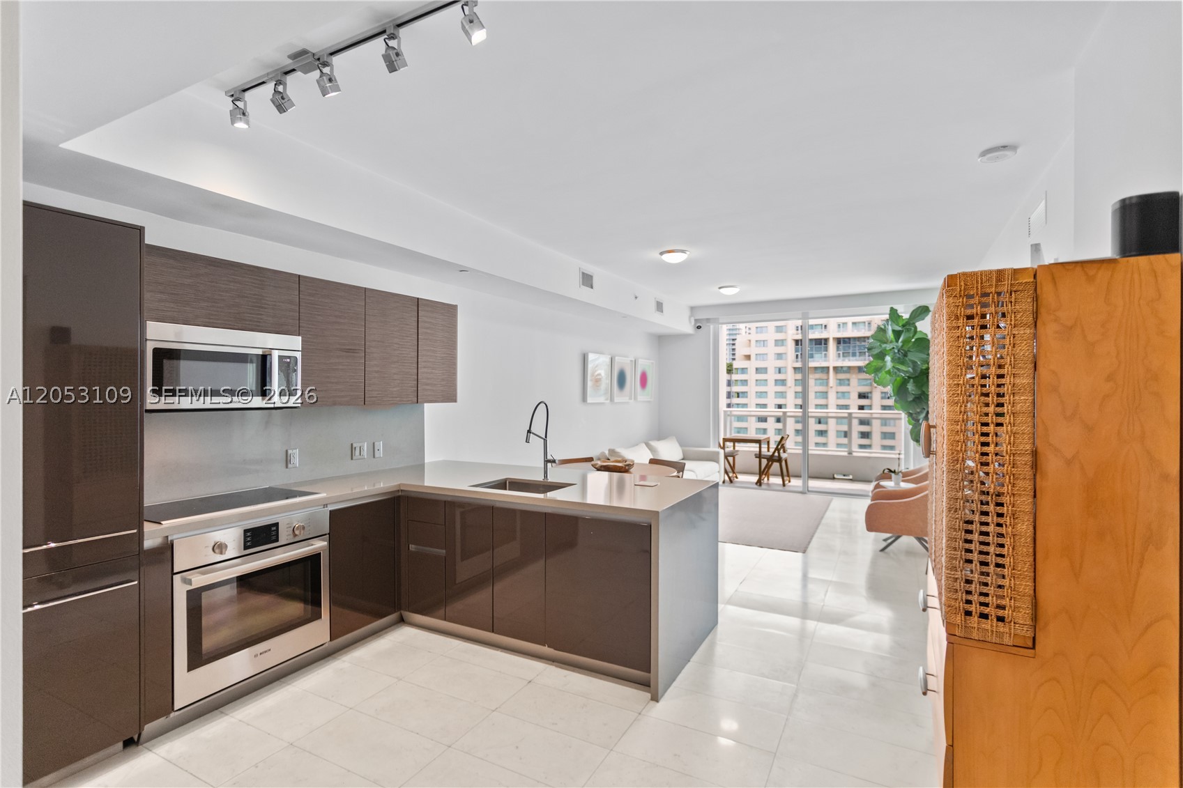 1080 Brickell Ave 1602 Property Photo 2