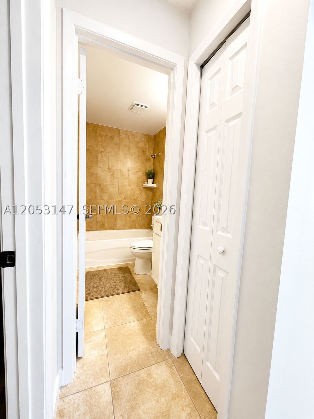 96 Se Norfolk Blvd Property Photo 6