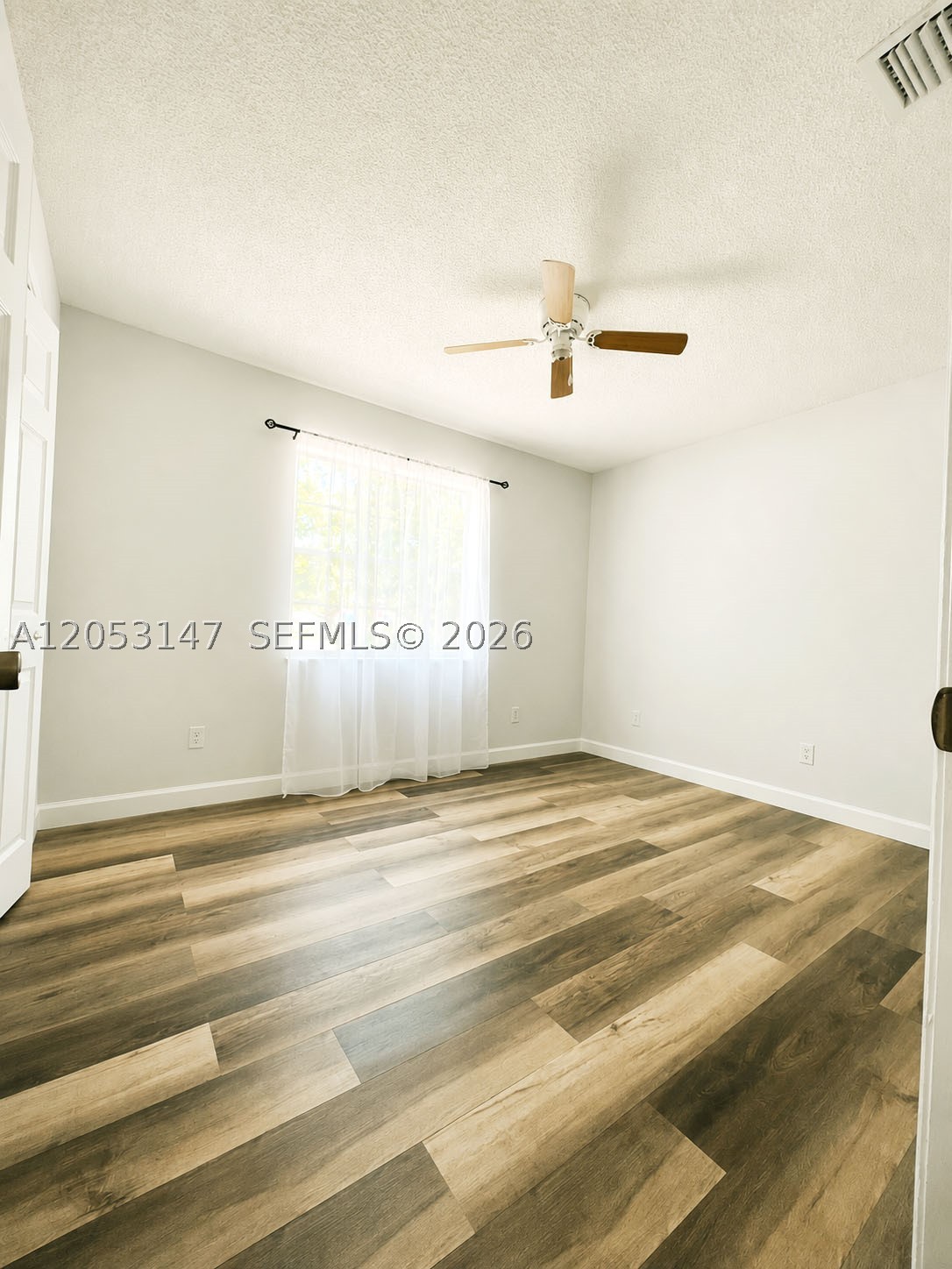 96 Se Norfolk Blvd Property Photo 11