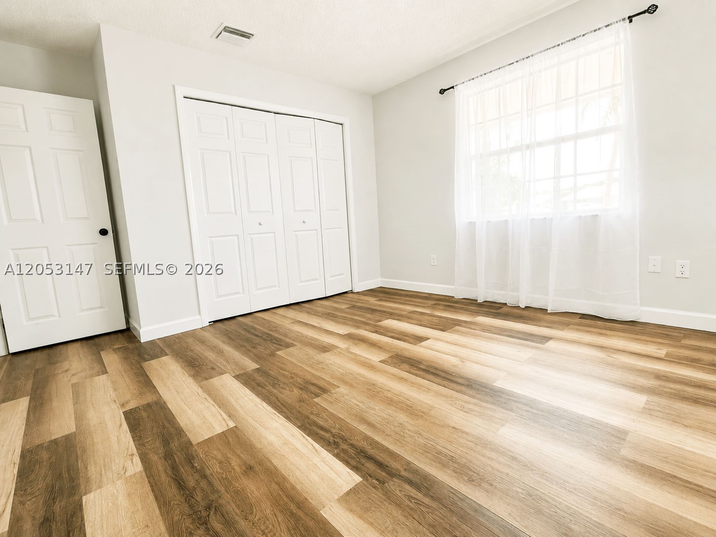 96 Se Norfolk Blvd Property Photo 14