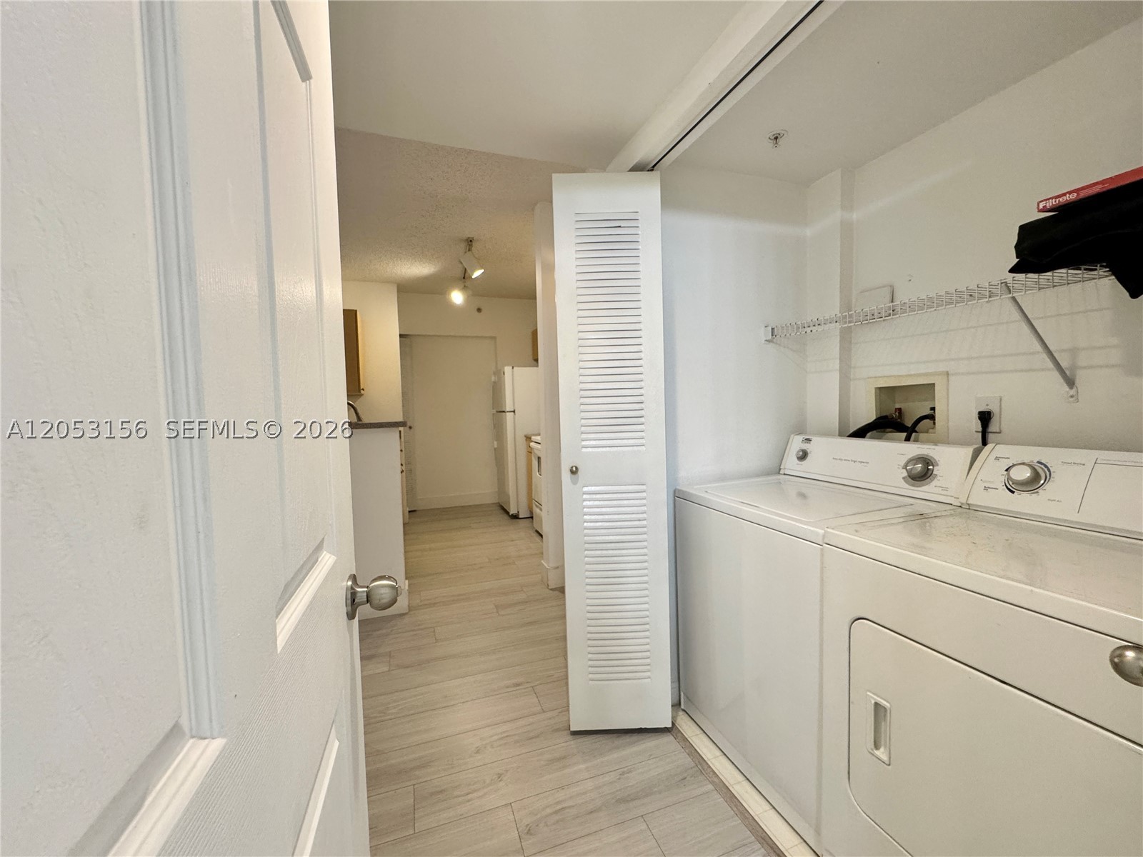 1919 Van Buren St 506a Property Photo 10