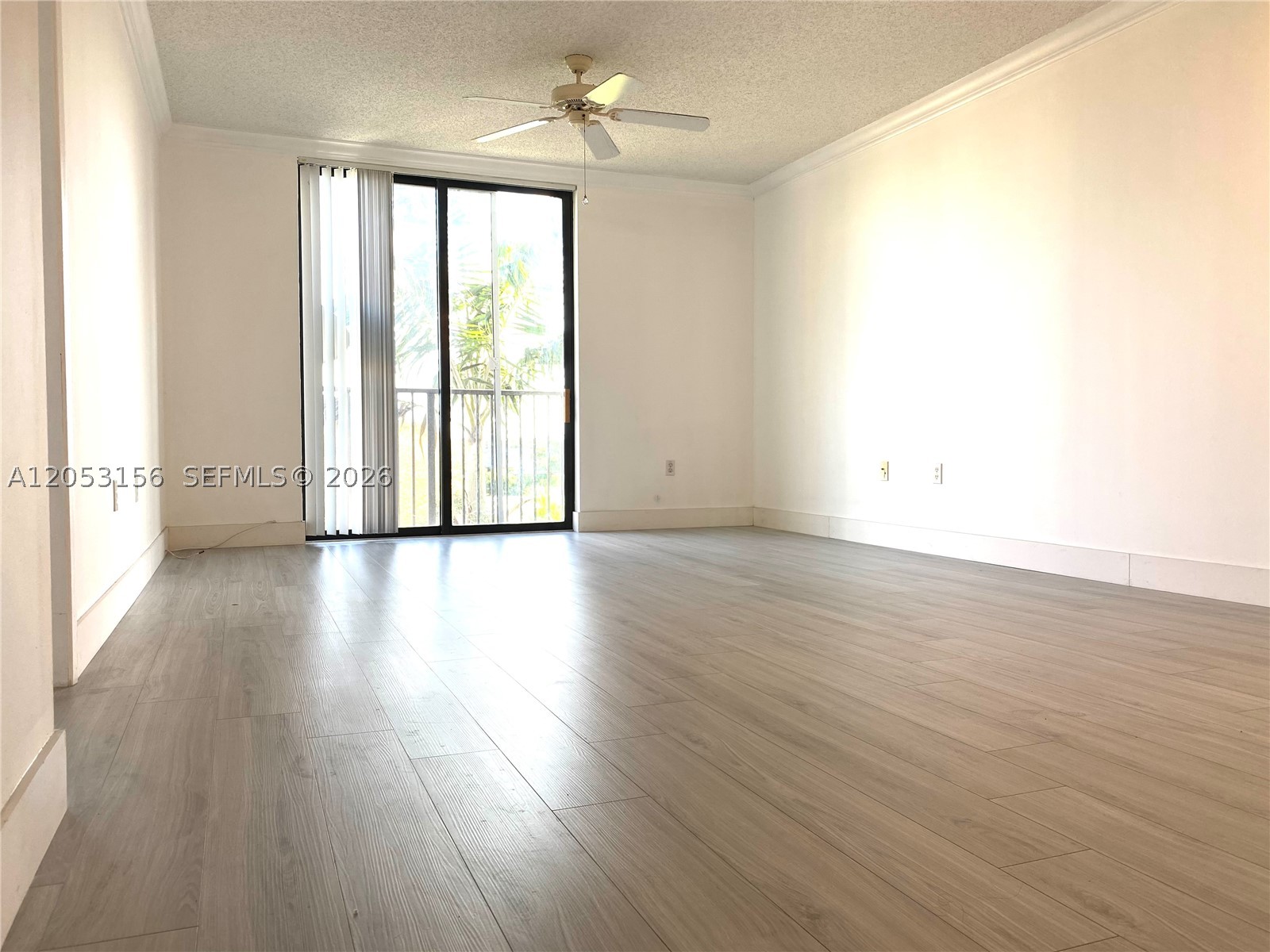 1919 Van Buren St 506a Property Photo 11