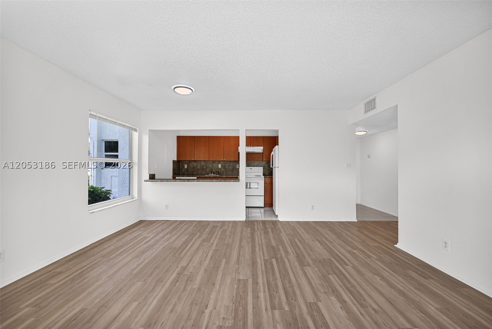 505 S Pine Island Rd B102 Property Photo 11