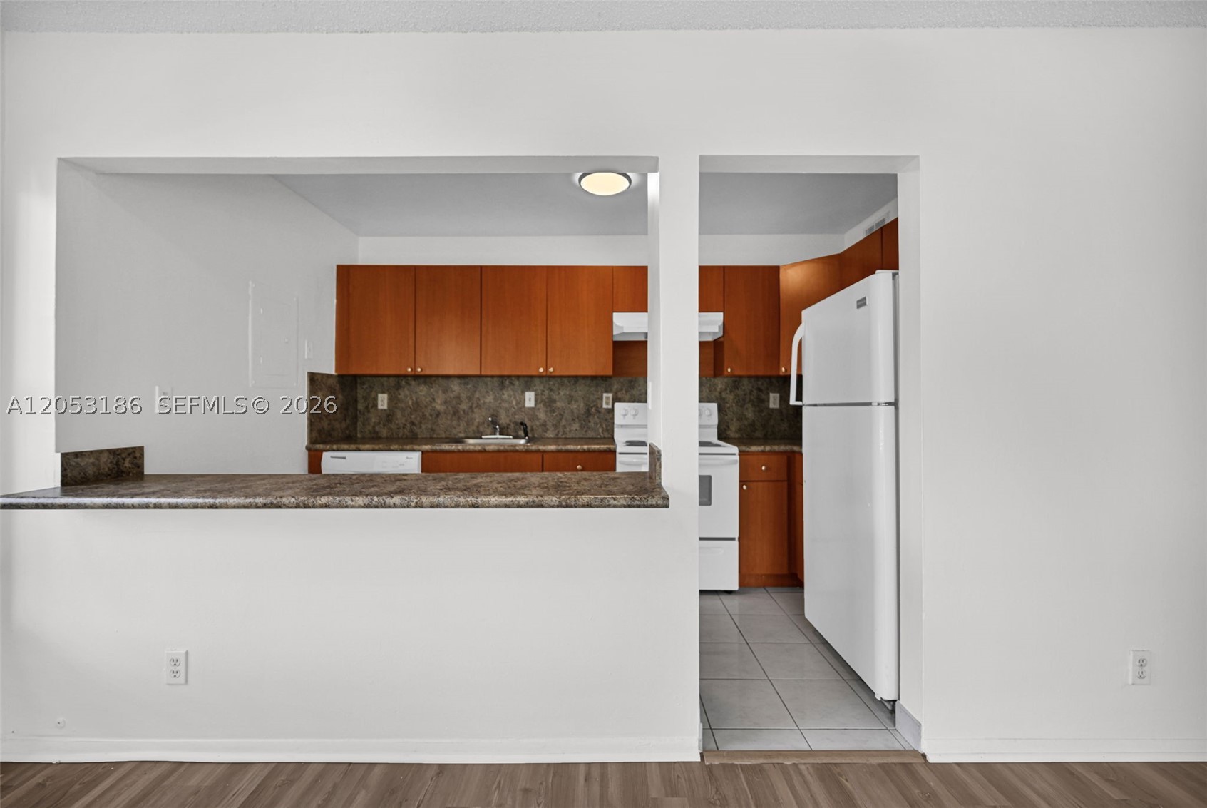 505 S Pine Island Rd B102 Property Photo 14