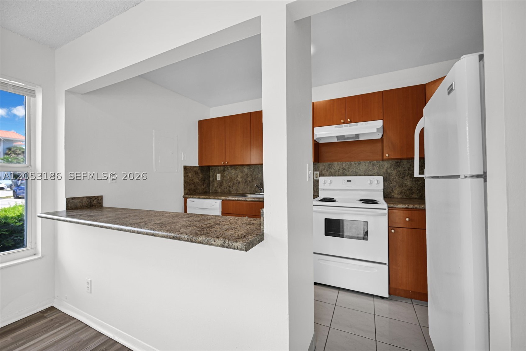 505 S Pine Island Rd B102 Property Photo 15