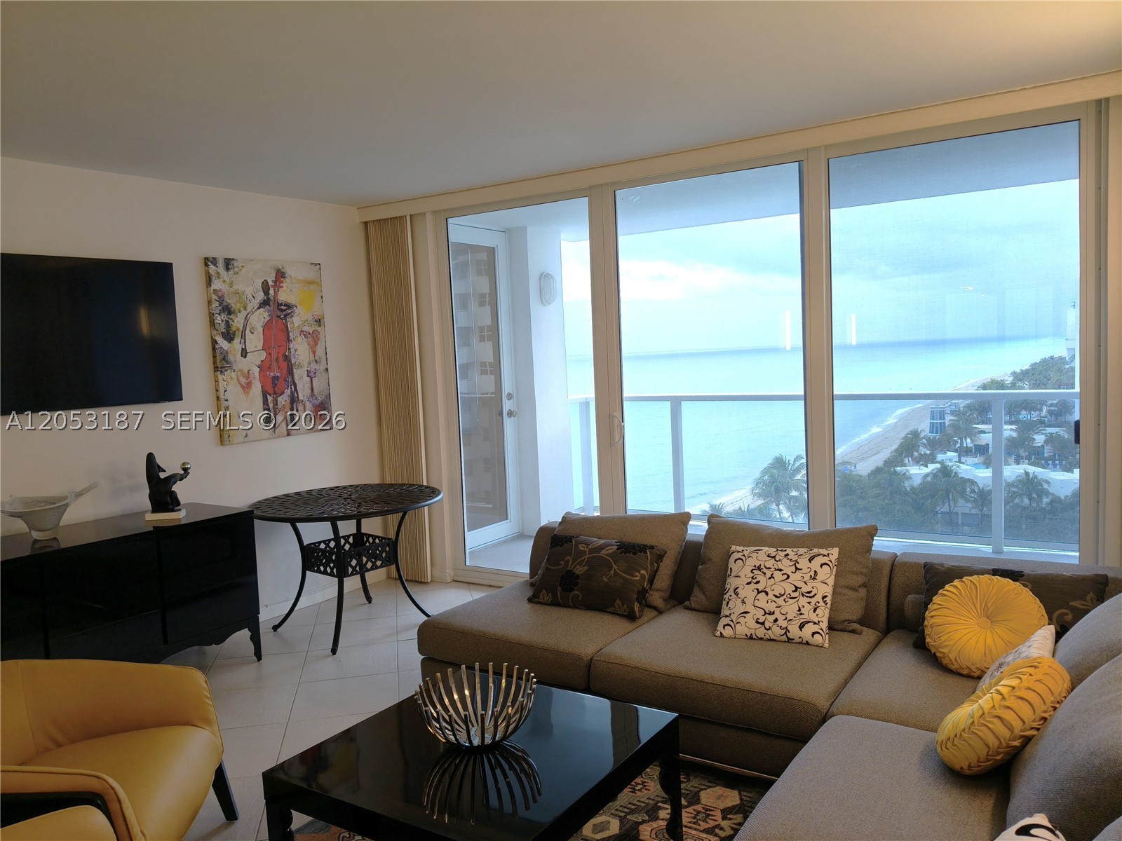 2751 S Ocean Dr 1106s Property Photo 3