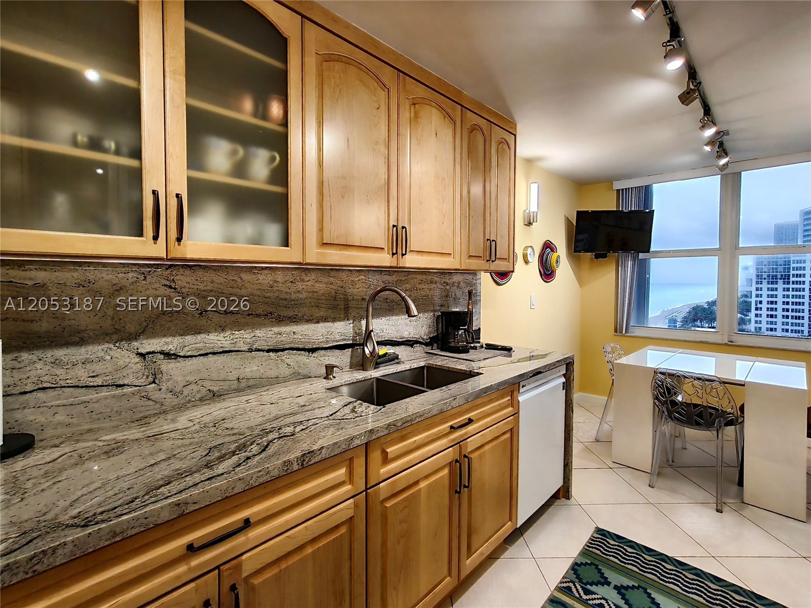 2751 S Ocean Dr 1106s Property Photo 26