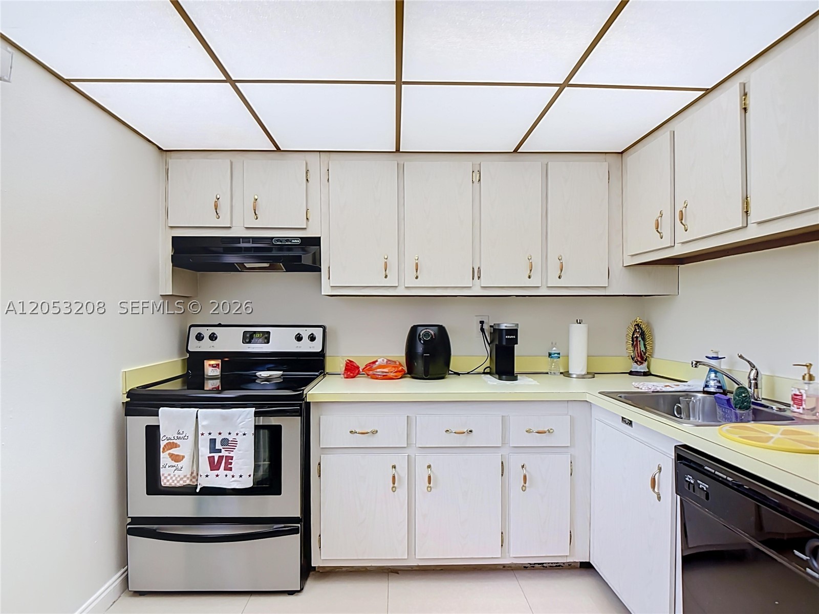 7722 Camino Real E304 Property Photo 7