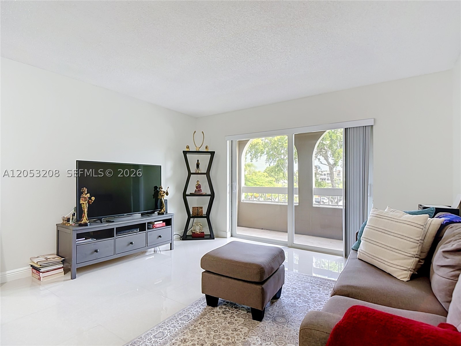 7722 Camino Real E304 Property Photo 15