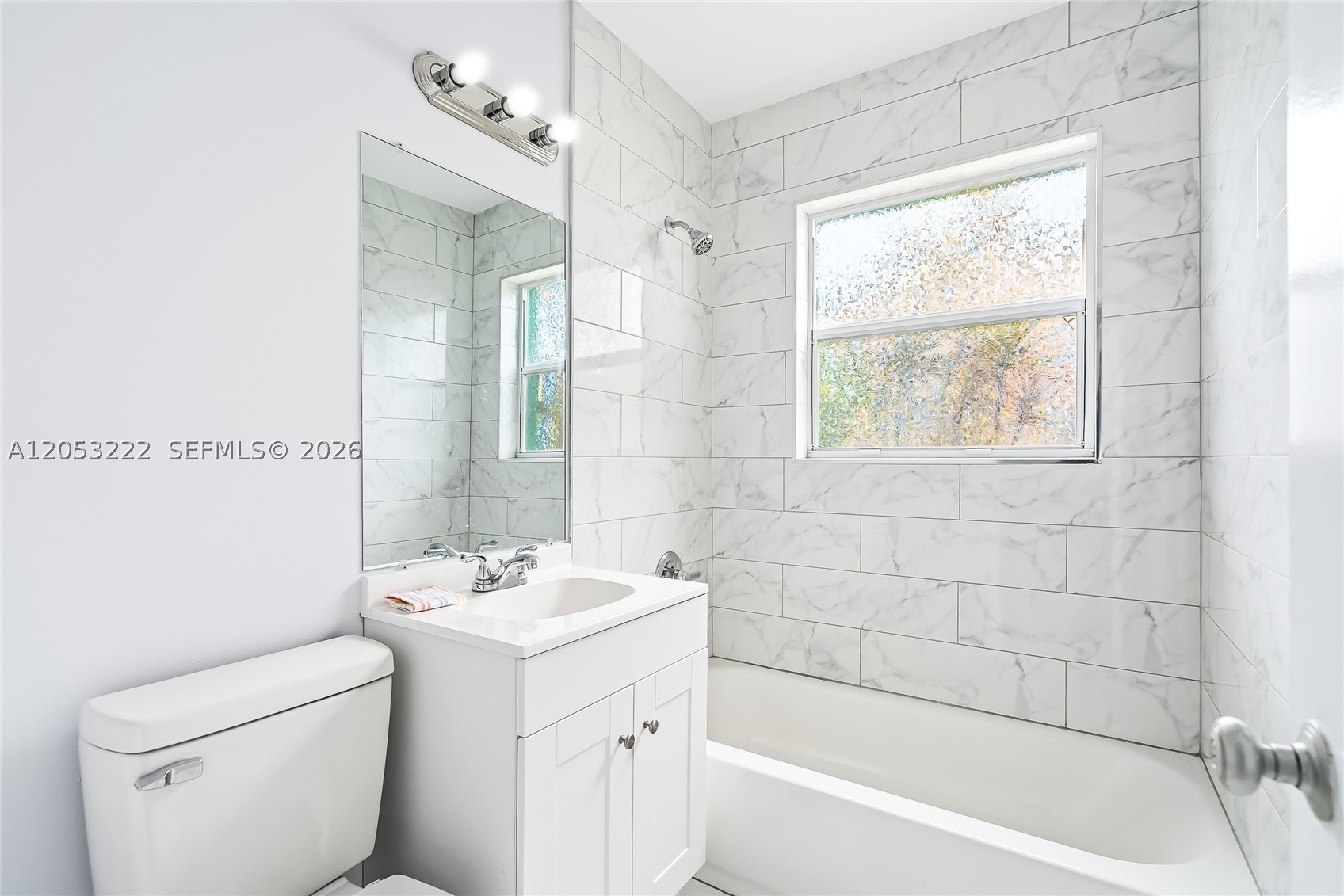 1427 Crest Dr Property Photo 10