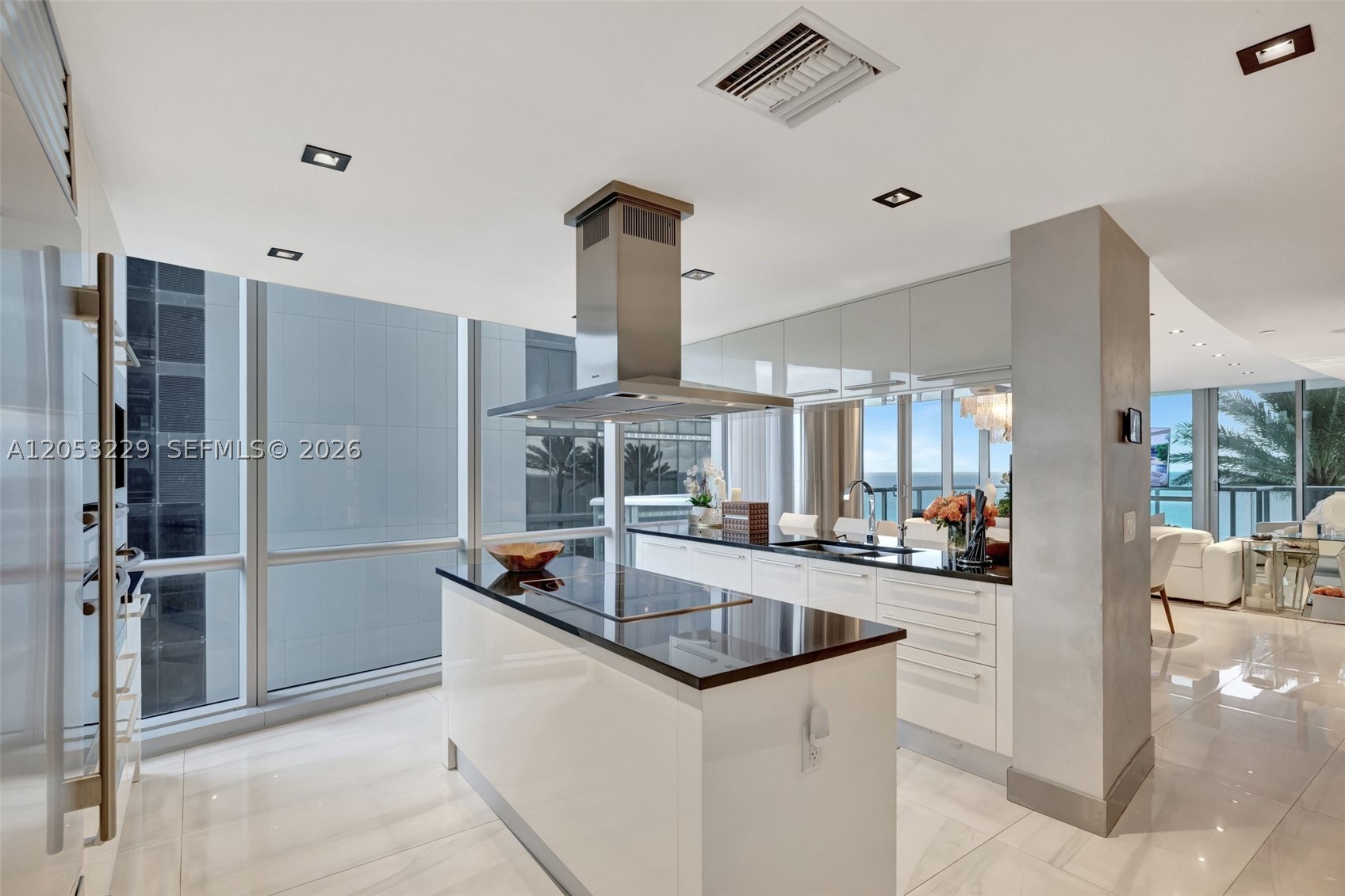 17121 Collins Ave 808 Property Photo 9
