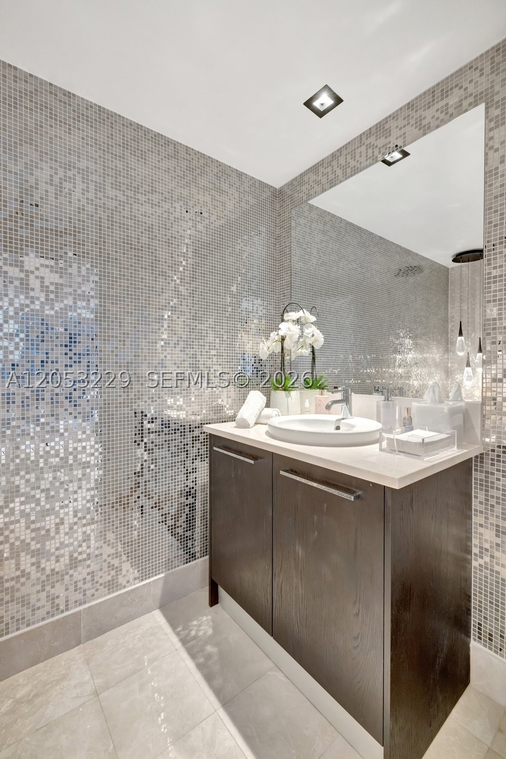 17121 Collins Ave 808 Property Photo 27
