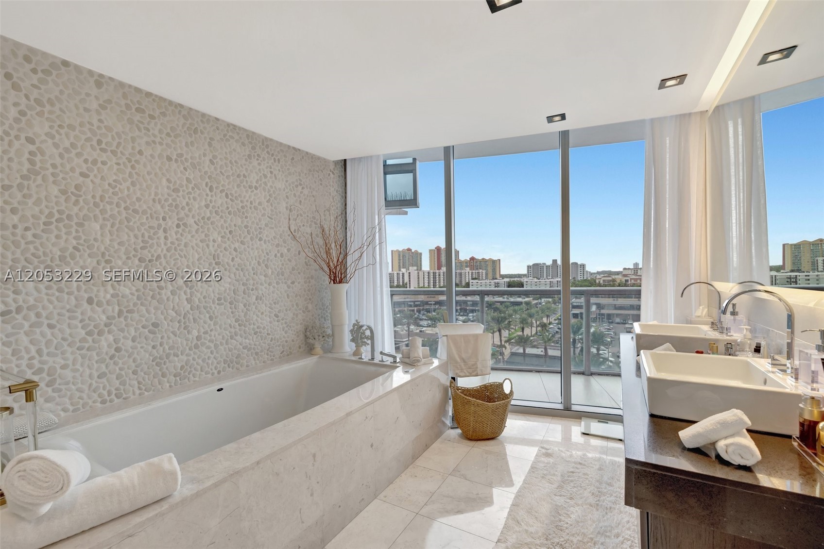 17121 Collins Ave 808 Property Photo 48